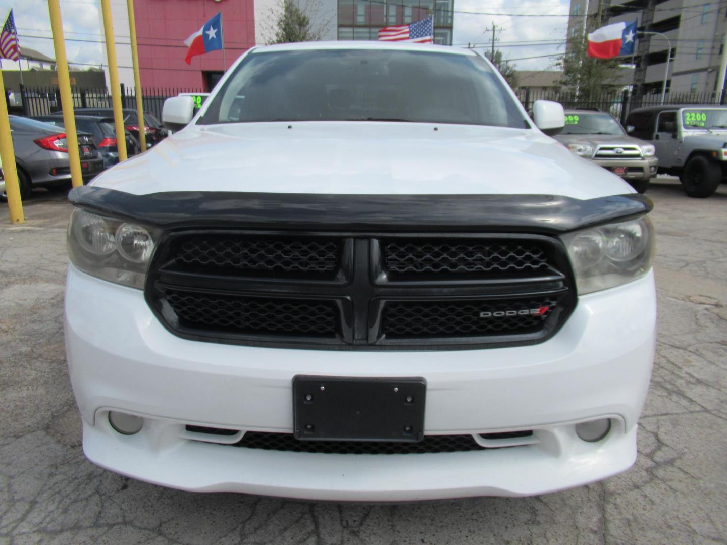 2013 White /Black Dodge Durango SXT RWD (1C4RDHAG3DC) with an 3.6L V6 DOHC 24V engine, Automatic transmission, located at 1511 North Shepherd Dr., Houston, TX, 77008, (281) 657-1221, 29.798361, -95.412560 - 2013 DODGE DURANGO SXT VIN: 1C4RDHAG3DC694368 1 C 4 R D H A G 3 D C 6 9 4 3 6 8 4 DOOR WAGON/SPORT UTILITY 3.6L V6 F DOHC 24V GASOLINE REAR WHEEL DRIVE - Photo#25