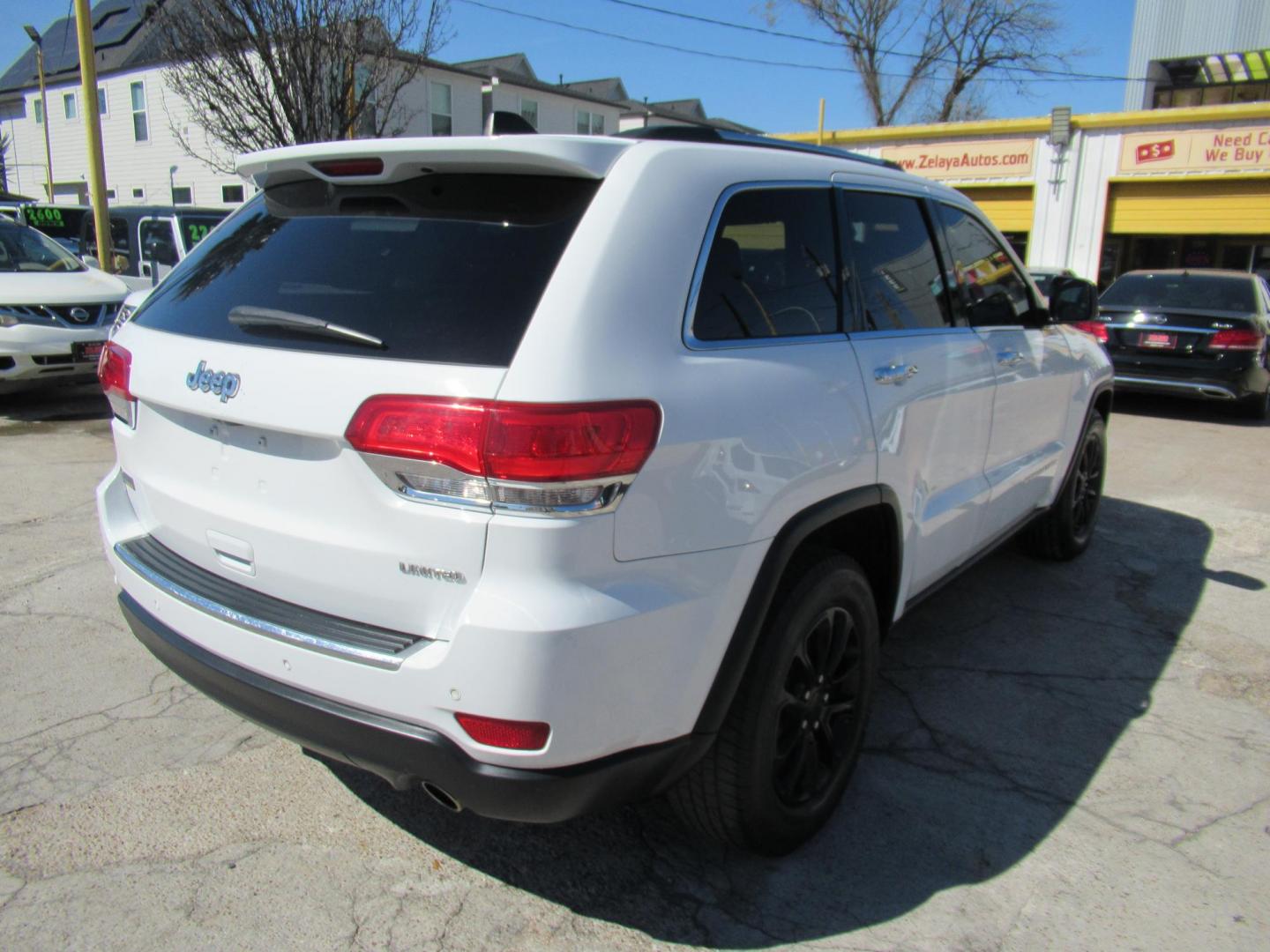 2015 White /Black Jeep Grand Cherokee Limited 2WD (1C4RJEBG5FC) with an 3.6L V6 DOHC 24V engine, 8-Speed Automatic transmission, located at 1511 North Shepherd Dr., Houston, TX, 77008, (281) 657-1221, 29.798361, -95.412560 - 2015 JEEP GRAND CHEROKEE LIMITED VIN: 1C4RJEBG5FC825406 1 C 4 R J E B G 5 F C 8 2 5 4 0 6 4 DOOR WAGON/SPORT UTILITY 3.6L V6 F DOHC 24V GASOLINE REAR WHEEL DRIVE - Photo#21