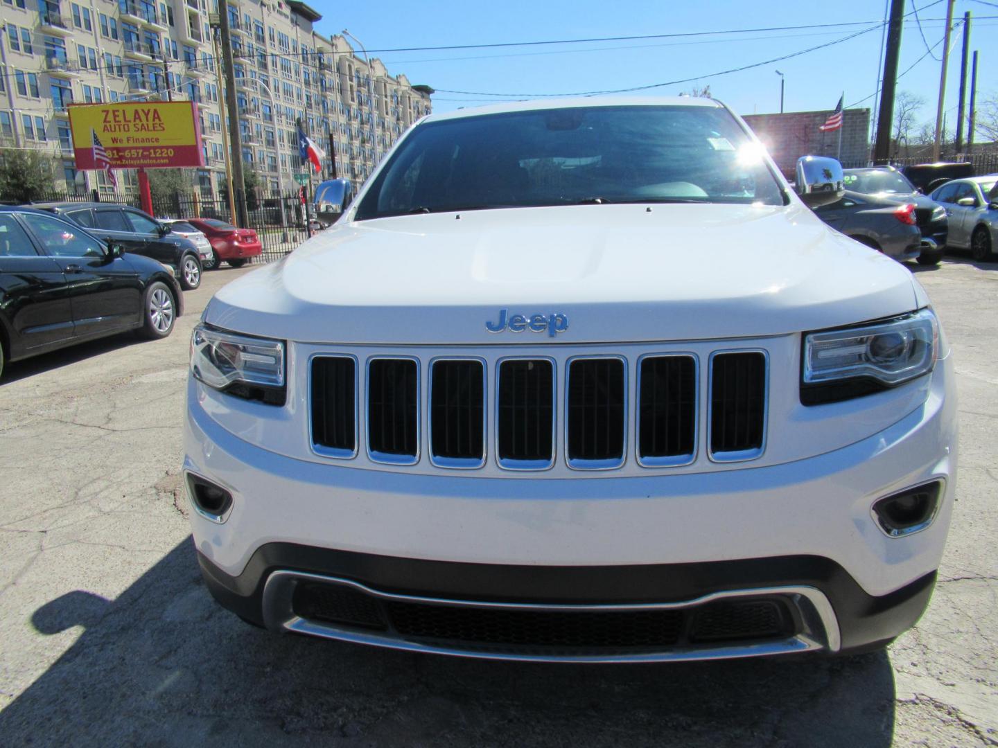 2015 White /Black Jeep Grand Cherokee Limited 2WD (1C4RJEBG5FC) with an 3.6L V6 DOHC 24V engine, 8-Speed Automatic transmission, located at 1511 North Shepherd Dr., Houston, TX, 77008, (281) 657-1221, 29.798361, -95.412560 - 2015 JEEP GRAND CHEROKEE LIMITED VIN: 1C4RJEBG5FC825406 1 C 4 R J E B G 5 F C 8 2 5 4 0 6 4 DOOR WAGON/SPORT UTILITY 3.6L V6 F DOHC 24V GASOLINE REAR WHEEL DRIVE - Photo#24
