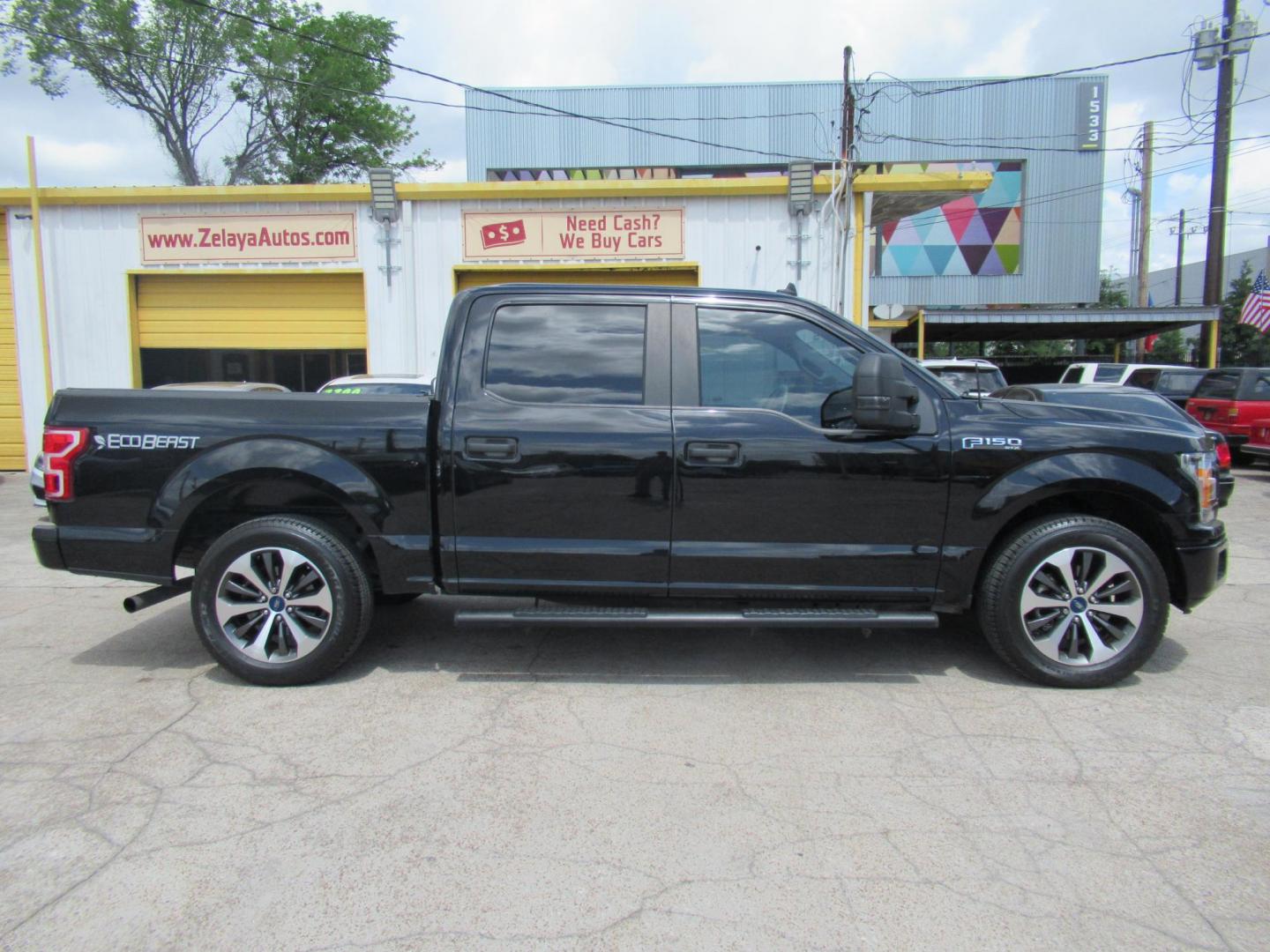 2020 Black /Black Ford F-150 King-Ranch SuperCrew 5.5-ft. 2WD (1FTEW1CP4LK) with an 2.7L V6 DOHC 24V engine, 6A transmission, located at 1511 North Shepherd Dr., Houston, TX, 77008, (281) 657-1221, 29.798361, -95.412560 - 155,141 mi VIN: 1FTEW1CP4LKD56074 Vehicle Details Crew Pickup 2.7L V6 F DOHC 24V Gasoline Rear wheel drive - Photo#21