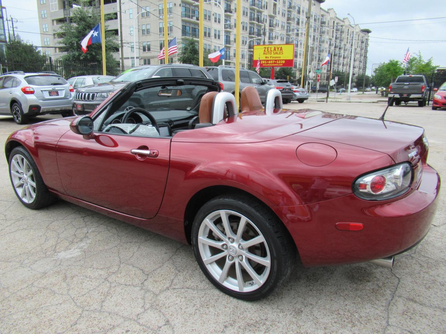 2008 Red /Brown Mazda MX-5 Miata Grand Touring Power Retractable Hardtop (JM1NC26F780) with an 2.0L L4 DOHC 16V engine, Automatic transmission, located at 1511 North Shepherd Dr., Houston, TX, 77008, (281) 657-1221, 29.798361, -95.412560 - 2008 Mazda MX-5 Miata Grand Touring 161,876 mi VIN: JM1NC26F780145276 Vehicle Details Convertible 2.0L I4 F DOHC 16V Gasoline Rear wheel drive- Photo#34