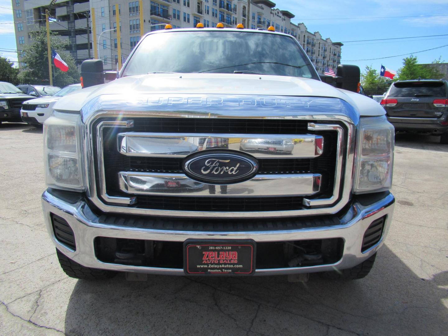 2015 White /Gray Ford F-250 SD XLT SuperCab Long Bed 4WD (1FT7X2B69FE) with an 6.2L V8 OHV 16V engine, Automatic transmission, located at 1511 North Shepherd Dr., Houston, TX, 77008, (281) 657-1221, 29.798361, -95.412560 - 2015 Ford F-250 Super Duty XLT 218,902 mi VIN: 1FT7X2B69FEA75606 Vehicle Details 4 Door Extended Cab Pickup 6.2L V8 F SOHC 16V Gasoline Rear wheel drive w/ 4X4 - Photo#22