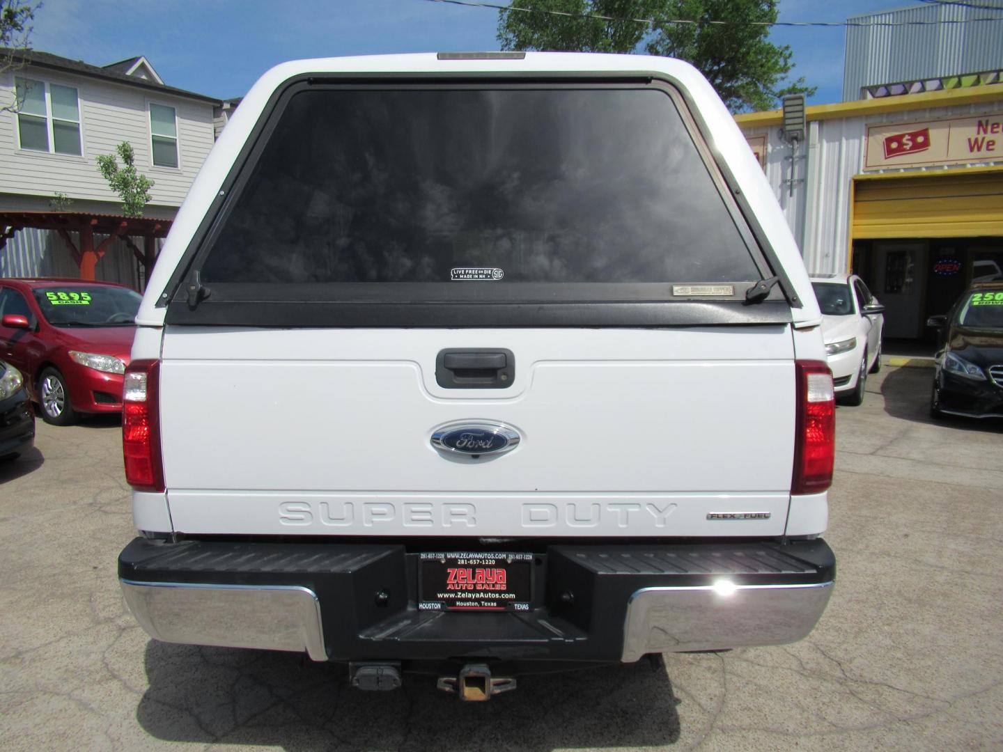 2015 White /Gray Ford F-250 SD XLT SuperCab Long Bed 4WD (1FT7X2B69FE) with an 6.2L V8 OHV 16V engine, Automatic transmission, located at 1511 North Shepherd Dr., Houston, TX, 77008, (281) 657-1221, 29.798361, -95.412560 - 2015 Ford F-250 Super Duty XLT 218,902 mi VIN: 1FT7X2B69FEA75606 Vehicle Details 4 Door Extended Cab Pickup 6.2L V8 F SOHC 16V Gasoline Rear wheel drive w/ 4X4 - Photo#25