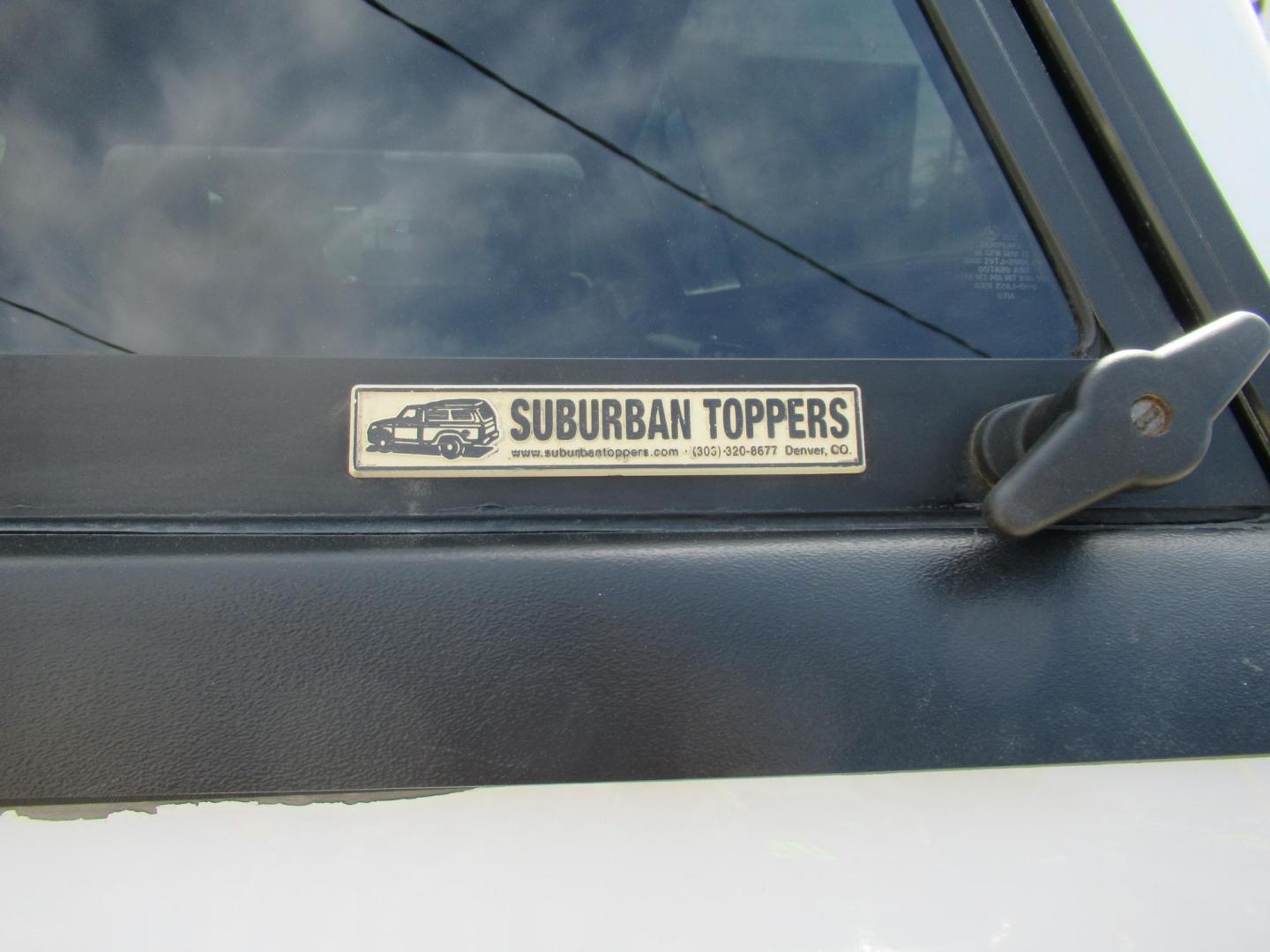 2015 White /Gray Ford F-250 SD XLT SuperCab Long Bed 4WD (1FT7X2B69FE) with an 6.2L V8 OHV 16V engine, Automatic transmission, located at 1511 North Shepherd Dr., Houston, TX, 77008, (281) 657-1221, 29.798361, -95.412560 - 2015 Ford F-250 Super Duty XLT 218,902 mi VIN: 1FT7X2B69FEA75606 Vehicle Details 4 Door Extended Cab Pickup 6.2L V8 F SOHC 16V Gasoline Rear wheel drive w/ 4X4 - Photo#27