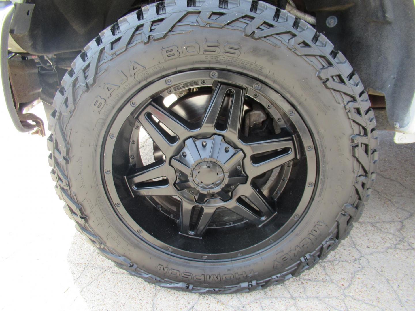 2015 White /Gray Ford F-250 SD XLT SuperCab Long Bed 4WD (1FT7X2B69FE) with an 6.2L V8 OHV 16V engine, Automatic transmission, located at 1511 North Shepherd Dr., Houston, TX, 77008, (281) 657-1221, 29.798361, -95.412560 - 2015 Ford F-250 Super Duty XLT 218,902 mi VIN: 1FT7X2B69FEA75606 Vehicle Details 4 Door Extended Cab Pickup 6.2L V8 F SOHC 16V Gasoline Rear wheel drive w/ 4X4 - Photo#35