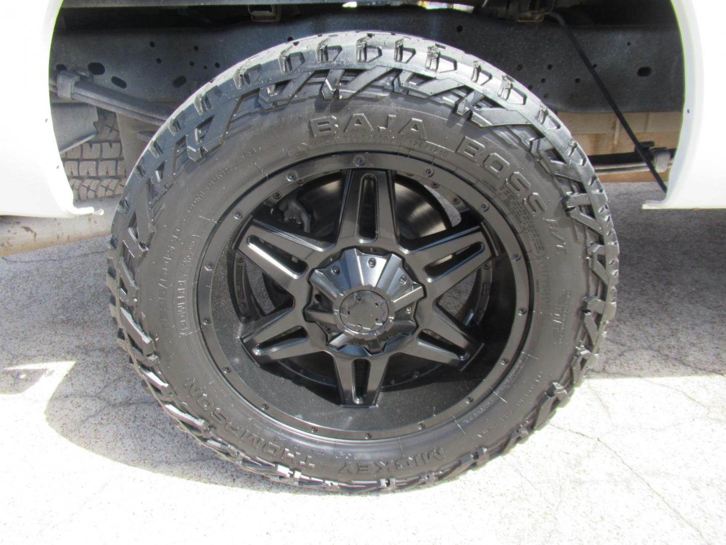 2015 White /Gray Ford F-250 SD XLT SuperCab Long Bed 4WD (1FT7X2B69FE) with an 6.2L V8 OHV 16V engine, Automatic transmission, located at 1511 North Shepherd Dr., Houston, TX, 77008, (281) 657-1221, 29.798361, -95.412560 - 2015 Ford F-250 Super Duty XLT 218,902 mi VIN: 1FT7X2B69FEA75606 Vehicle Details 4 Door Extended Cab Pickup 6.2L V8 F SOHC 16V Gasoline Rear wheel drive w/ 4X4 - Photo#40