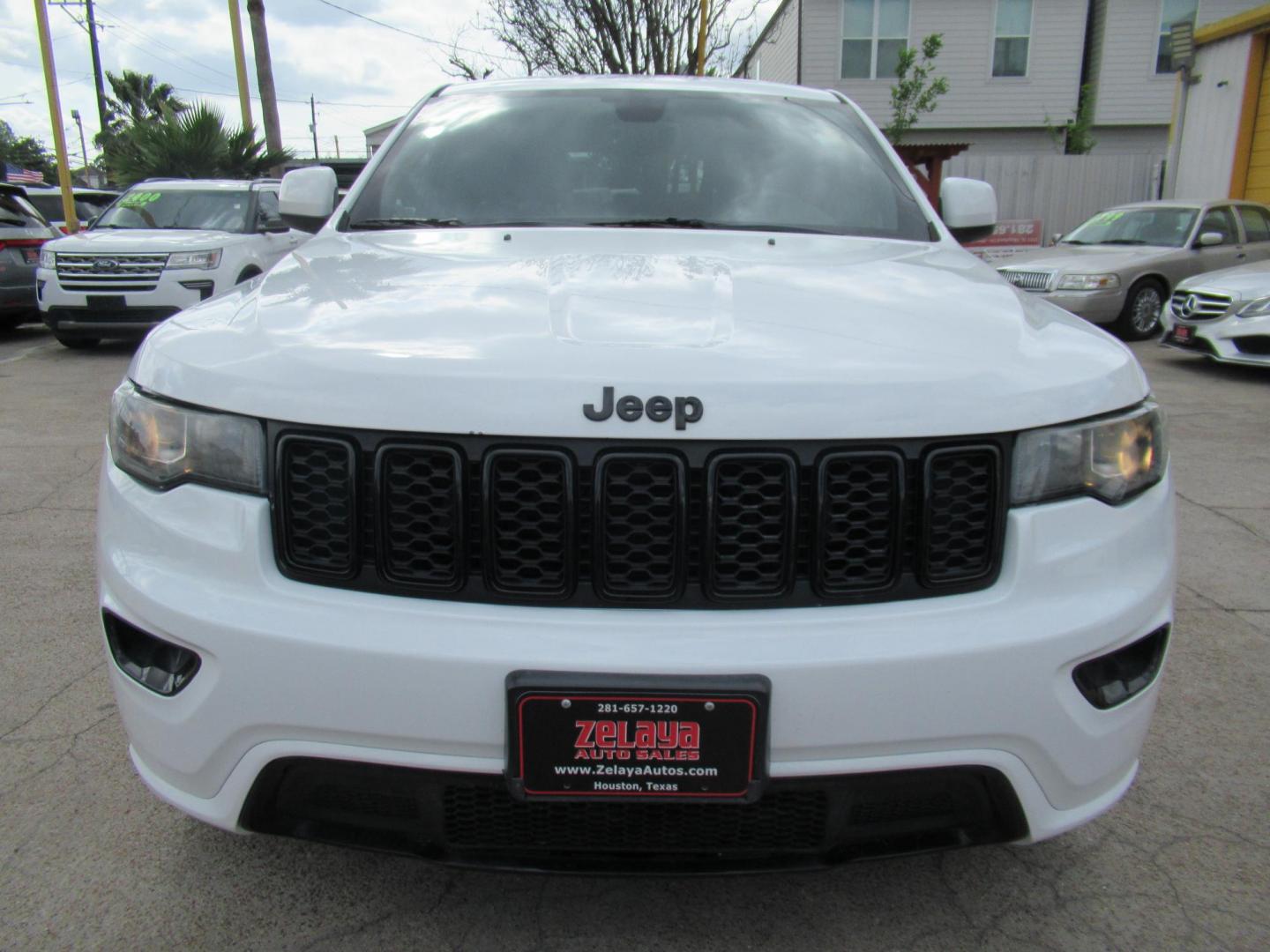 2018 White /Black Jeep Grand Cherokee Laredo 2WD (1C4RJEAG2JC) with an 3.6L V6 DOHC 24V engine, 8A transmission, located at 1511 North Shepherd Dr., Houston, TX, 77008, (281) 657-1221, 29.798361, -95.412560 - 2018 Jeep Grand Cherokee Altitude 157,176 mi VIN: 1C4RJEAG2JC208474 Vehicle Details 4 Door Wagon/Sport Utility 3.6L V6 F DOHC 24V Gasoline Rear wheel drive - Photo#18
