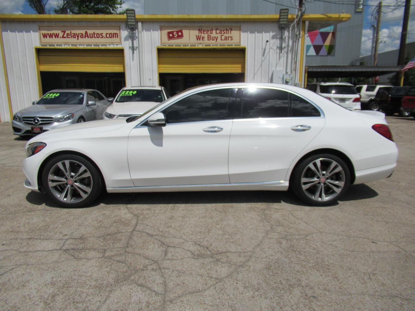 2017 White /Tan Mercedes-Benz C-Class C300 Sedan (55SWF4JB0HU) with an 2.0L L4 DOHC 16V engine, 7A transmission, located at 1511 North Shepherd Dr., Houston, TX, 77008, (281) 657-1221, 29.798361, -95.412560 - 2017 Mercedes-Benz C-Class C 300 115,078 mi VIN: 55SWF4JB0HU207967 Vehicle Details Sedan 4 DR 2.0L I4 F DOHC 16V Gasoline Rear wheel drive - Photo#0