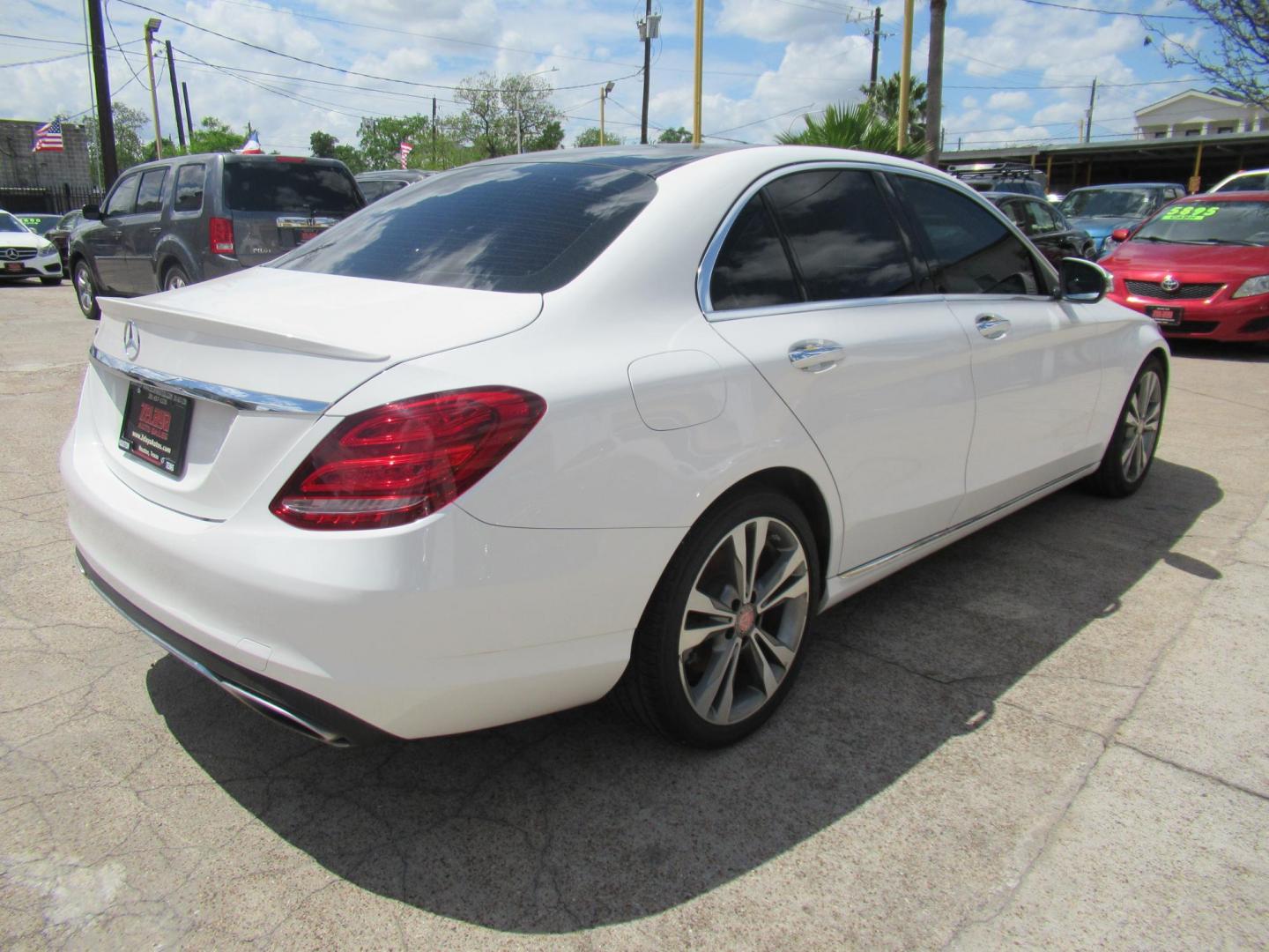 2017 White /Tan Mercedes-Benz C-Class C300 Sedan (55SWF4JB0HU) with an 2.0L L4 DOHC 16V engine, 7A transmission, located at 1511 North Shepherd Dr., Houston, TX, 77008, (281) 657-1221, 29.798361, -95.412560 - 2017 Mercedes-Benz C-Class C 300 115,078 mi VIN: 55SWF4JB0HU207967 Vehicle Details Sedan 4 DR 2.0L I4 F DOHC 16V Gasoline Rear wheel drive - Photo#18