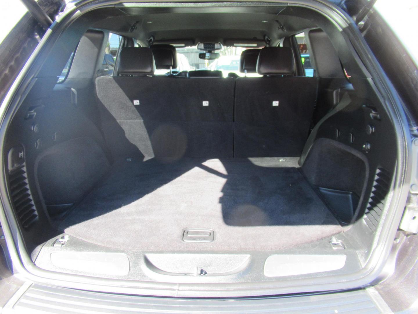 2018 Gray /Black Jeep Grand Cherokee Limited 2WD (1C4RJEBG1JC) with an 3.6L V6 DOHC 24V engine, 8A transmission, located at 1511 North Shepherd Dr., Houston, TX, 77008, (281) 657-1221, 29.798361, -95.412560 - 2018 Jeep Grand Cherokee Limited 118,144 mi VIN: 1C4RJEBG1JC288624 Original Window Sticker Vehicle Details 4 Door Wagon/Sport Utility 3.6L V6 F DOHC 24V Gasoline Rear wheel drive - Photo#19