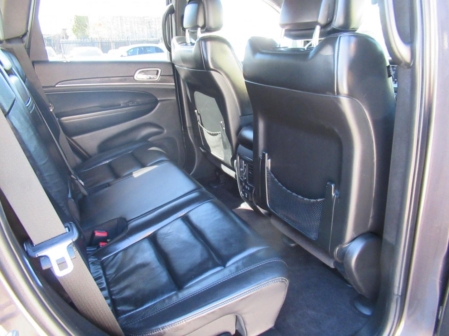 2018 Gray /Black Jeep Grand Cherokee Limited 2WD (1C4RJEBG1JC) with an 3.6L V6 DOHC 24V engine, 8A transmission, located at 1511 North Shepherd Dr., Houston, TX, 77008, (281) 657-1221, 29.798361, -95.412560 - 2018 Jeep Grand Cherokee Limited 118,144 mi VIN: 1C4RJEBG1JC288624 Original Window Sticker Vehicle Details 4 Door Wagon/Sport Utility 3.6L V6 F DOHC 24V Gasoline Rear wheel drive - Photo#20