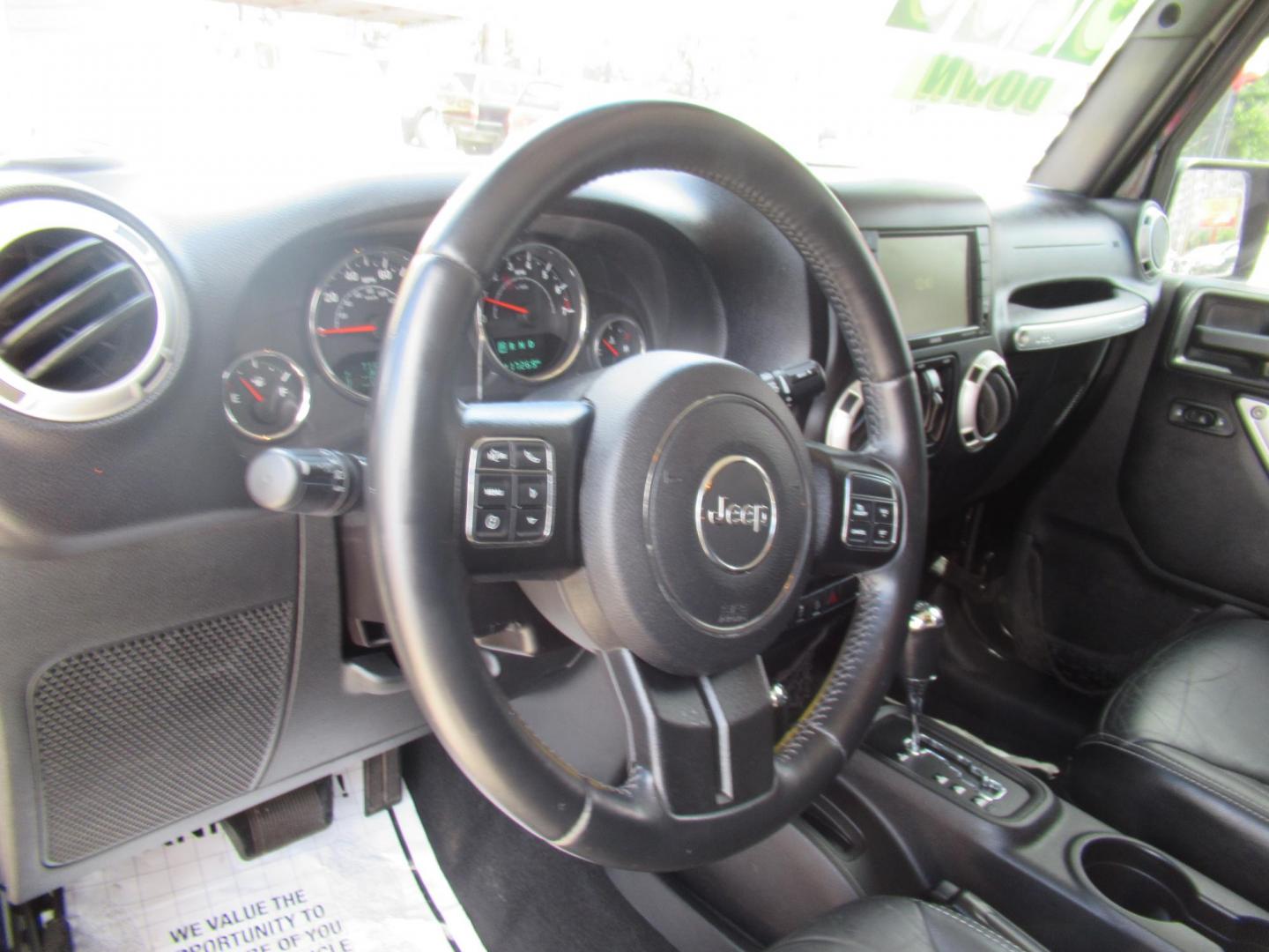 2016 Black /Black Jeep Wrangler Unlimited Sahara 4WD (1C4BJWEG3GL) with an 3.6L V6 DOHC 24V FFV engine, Automatic transmission, located at 1511 North Shepherd Dr., Houston, TX, 77008, (281) 657-1221, 29.798361, -95.412560 - 2016 Jeep Wrangler Unlimited Sahara 117,255 mi VIN: 1C4BJWEG3GL173289 Vehicle Details 4 Door Wagon/Sport Utility 3.6L V6 F DOHC 24V Gasoline Rear wheel drive w/ 4X4 - Photo#6
