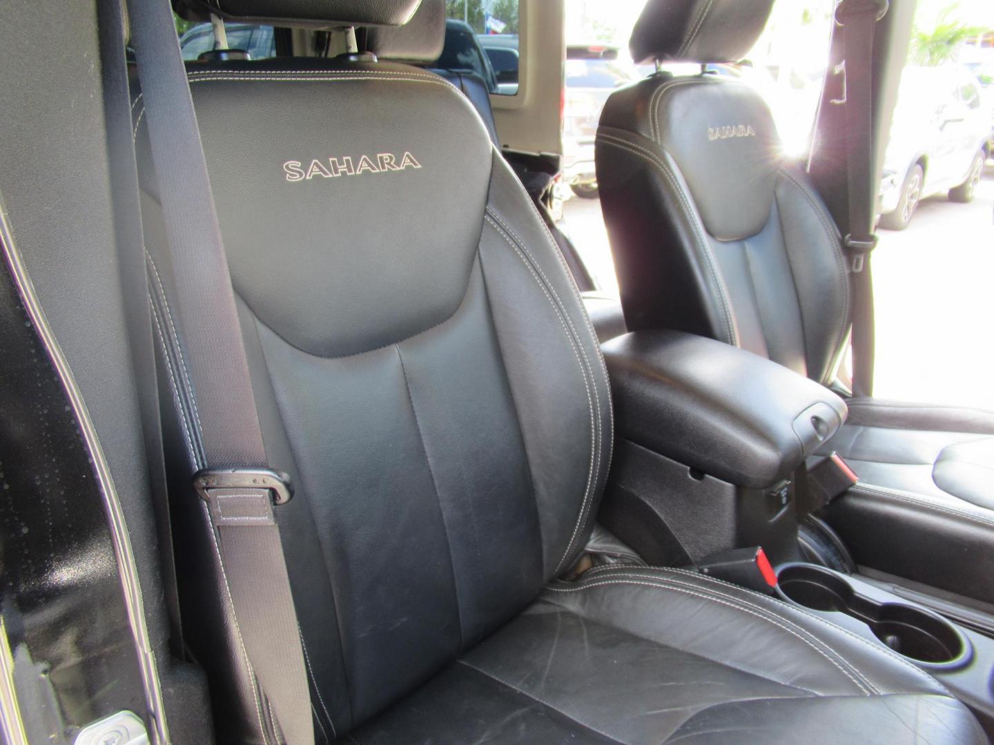 2016 Black /Black Jeep Wrangler Unlimited Sahara 4WD (1C4BJWEG3GL) with an 3.6L V6 DOHC 24V FFV engine, Automatic transmission, located at 1511 North Shepherd Dr., Houston, TX, 77008, (281) 657-1221, 29.798361, -95.412560 - 2016 Jeep Wrangler Unlimited Sahara 117,255 mi VIN: 1C4BJWEG3GL173289 Vehicle Details 4 Door Wagon/Sport Utility 3.6L V6 F DOHC 24V Gasoline Rear wheel drive w/ 4X4 - Photo#15