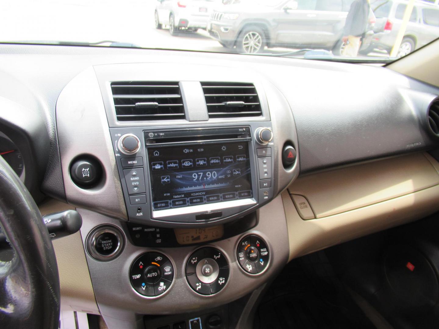 2009 Green /Tan Toyota RAV4 Limited I4 4WD (JTMBF31V395) with an 2.4L L4 DOHC 16V engine, 4-Speed Automatic transmission, located at 1511 North Shepherd Dr., Houston, TX, 77008, (281) 657-1221, 29.798361, -95.412560 - 2009 Toyota Rav4 Limited 172,904 mi VIN: JTMBF31V395011223 Vehicle Details 4 Door Wagon/Sport Utility 2.5L I4 F DOHC 16V Gasoline All wheel drive- Photo#3