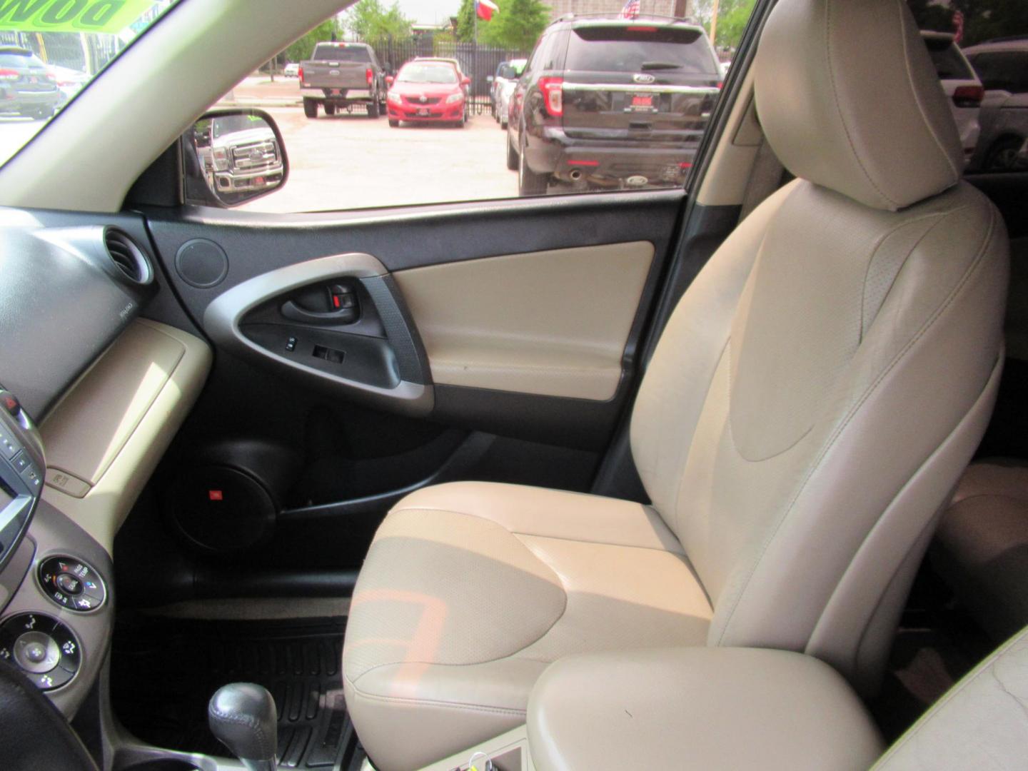 2009 Green /Tan Toyota RAV4 Limited I4 4WD (JTMBF31V395) with an 2.4L L4 DOHC 16V engine, 4-Speed Automatic transmission, located at 1511 North Shepherd Dr., Houston, TX, 77008, (281) 657-1221, 29.798361, -95.412560 - 2009 Toyota Rav4 Limited 172,904 mi VIN: JTMBF31V395011223 Vehicle Details 4 Door Wagon/Sport Utility 2.5L I4 F DOHC 16V Gasoline All wheel drive- Photo#1