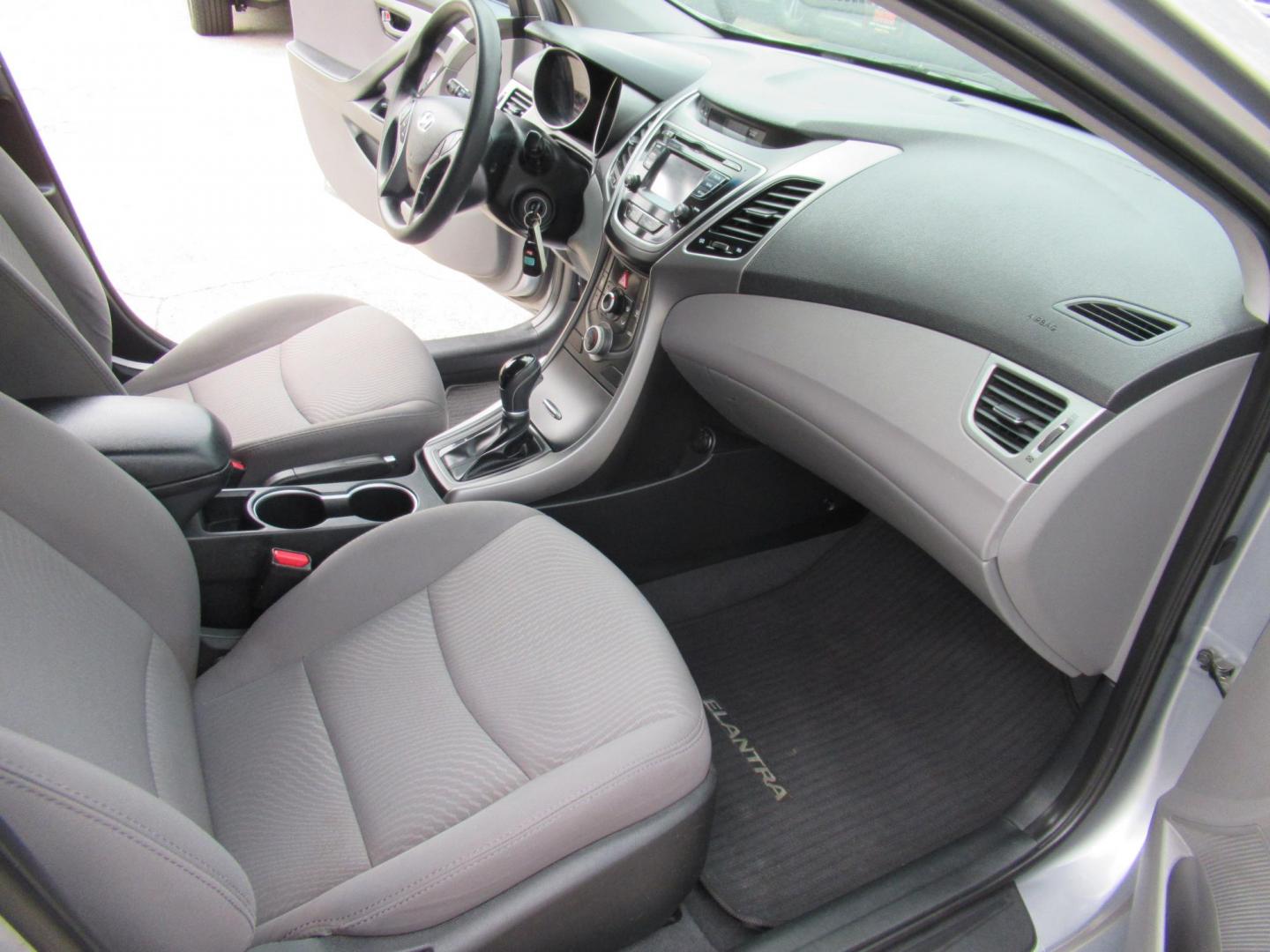 2016 BLUE /Gray Hyundai Elantra Limited (5NPDH4AE6GH) with an 1.8L L4 DOHC 16V engine, 6-Speed Automatic transmission, located at 1511 North Shepherd Dr., Houston, TX, 77008, (281) 657-1221, 29.798361, -95.412560 - 2016 Hyundai Elantra SE 135,085 mi VIN: 5NPDH4AE6GH703689 Original Window Sticker Vehicle Details Sedan 4 DR 1.8L I4 F DOHC 16V Gasoline Front wheel drive - Photo#10