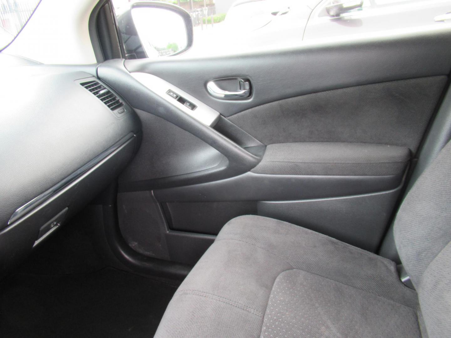 2014 Brown /Black Nissan Murano SL AWD (JN8AZ1MW1EW) with an 3.5L V6 DOHC 24V engine, Continuously Variable Transmission transmission, located at 1511 North Shepherd Dr., Houston, TX, 77008, (281) 657-1221, 29.798361, -95.412560 - 2014 Nissan Murano SV 126,909 mi VIN: JN8AZ1MW1EW511711 Original Window Sticker Vehicle Details 4 Door Wagon/Sport Utility 3.5L V6 F DOHC 24V Gasoline All wheel drive - Photo#6