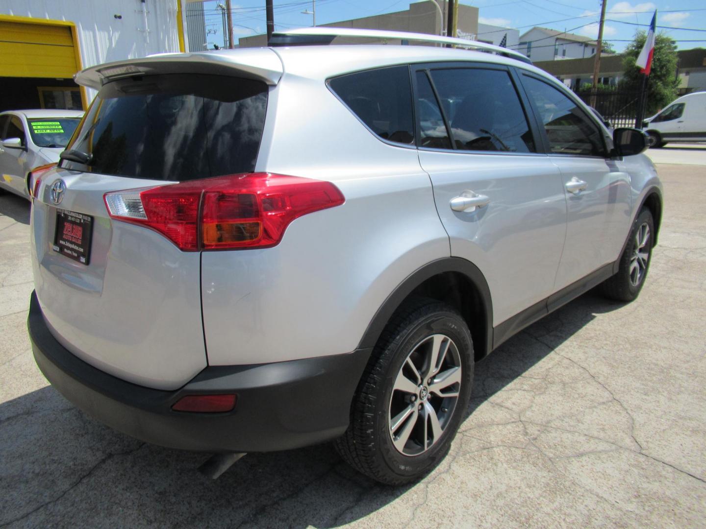 2015 Silver /Black Toyota RAV4 LE FWD (JTMZFREV0FD) with an 2.5L L4 DOHC 16V engine, 6-Speed Automatic transmission, located at 1511 North Shepherd Dr., Houston, TX, 77008, (281) 657-1221, 29.798361, -95.412560 - 2015 Toyota Rav4 LE 132,133 mi VIN: JTMZFREV0FD078567 Vehicle Details 4 Door Wagon/Sport Utility 2.5L I4 F DOHC 16V Gasoline Front wheel drive - Photo#21