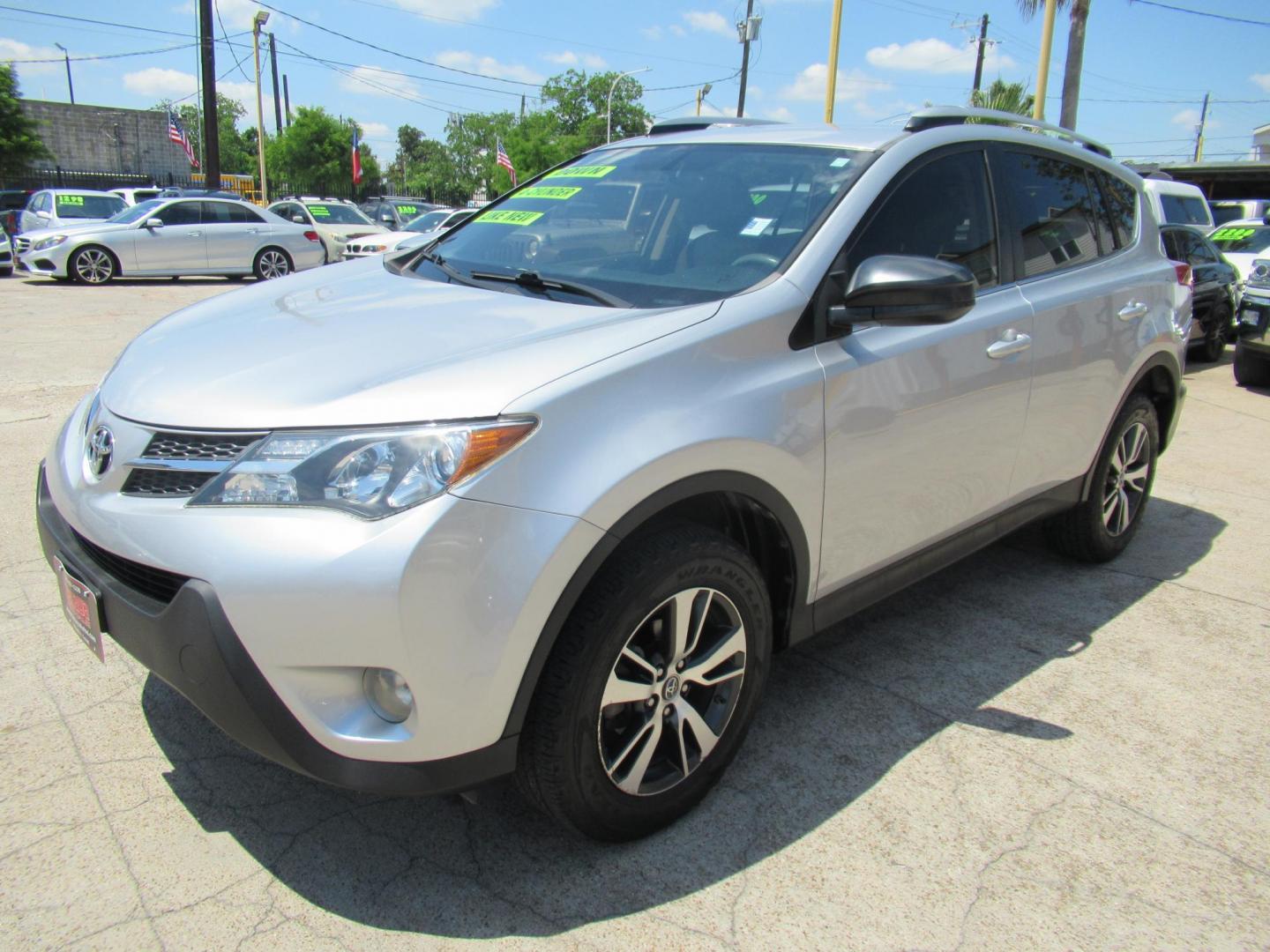 2015 Silver /Black Toyota RAV4 LE FWD (JTMZFREV0FD) with an 2.5L L4 DOHC 16V engine, 6-Speed Automatic transmission, located at 1511 North Shepherd Dr., Houston, TX, 77008, (281) 657-1221, 29.798361, -95.412560 - 2015 Toyota Rav4 LE 132,133 mi VIN: JTMZFREV0FD078567 Vehicle Details 4 Door Wagon/Sport Utility 2.5L I4 F DOHC 16V Gasoline Front wheel drive - Photo#25