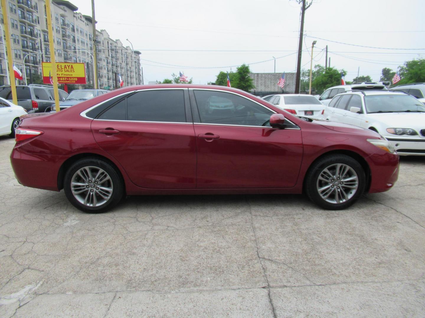 2017 Red /Black Toyota Camry SE (4T1BF1FK1HU) with an 2.5L L4 DOHC 16V engine, 6A transmission, located at 1511 North Shepherd Dr., Houston, TX, 77008, (281) 657-1221, 29.798361, -95.412560 - 2017 Toyota Camry SE 155,815 mi VIN: 4T1BF1FK1HU814132 Vehicle Details Sedan 4 DR 2.5L I4 F DOHC 16V Gasoline Front wheel drive - Photo#17