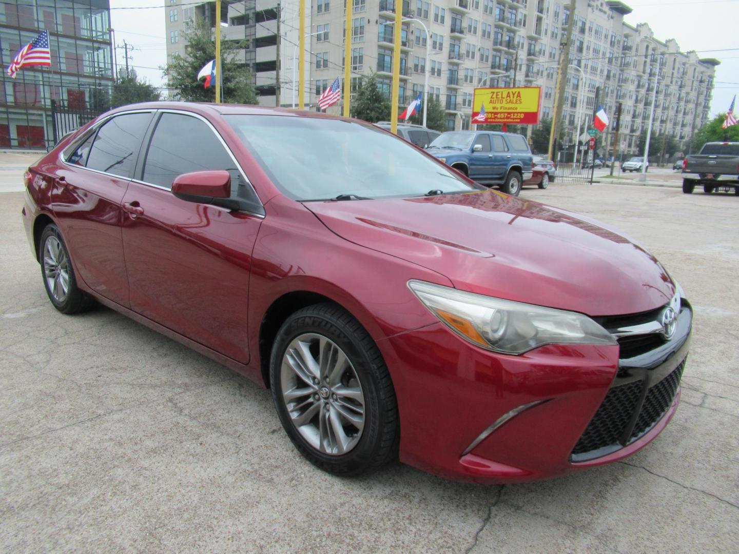 2017 Red /Black Toyota Camry SE (4T1BF1FK1HU) with an 2.5L L4 DOHC 16V engine, 6A transmission, located at 1511 North Shepherd Dr., Houston, TX, 77008, (281) 657-1221, 29.798361, -95.412560 - 2017 Toyota Camry SE 155,815 mi VIN: 4T1BF1FK1HU814132 Vehicle Details Sedan 4 DR 2.5L I4 F DOHC 16V Gasoline Front wheel drive - Photo#18