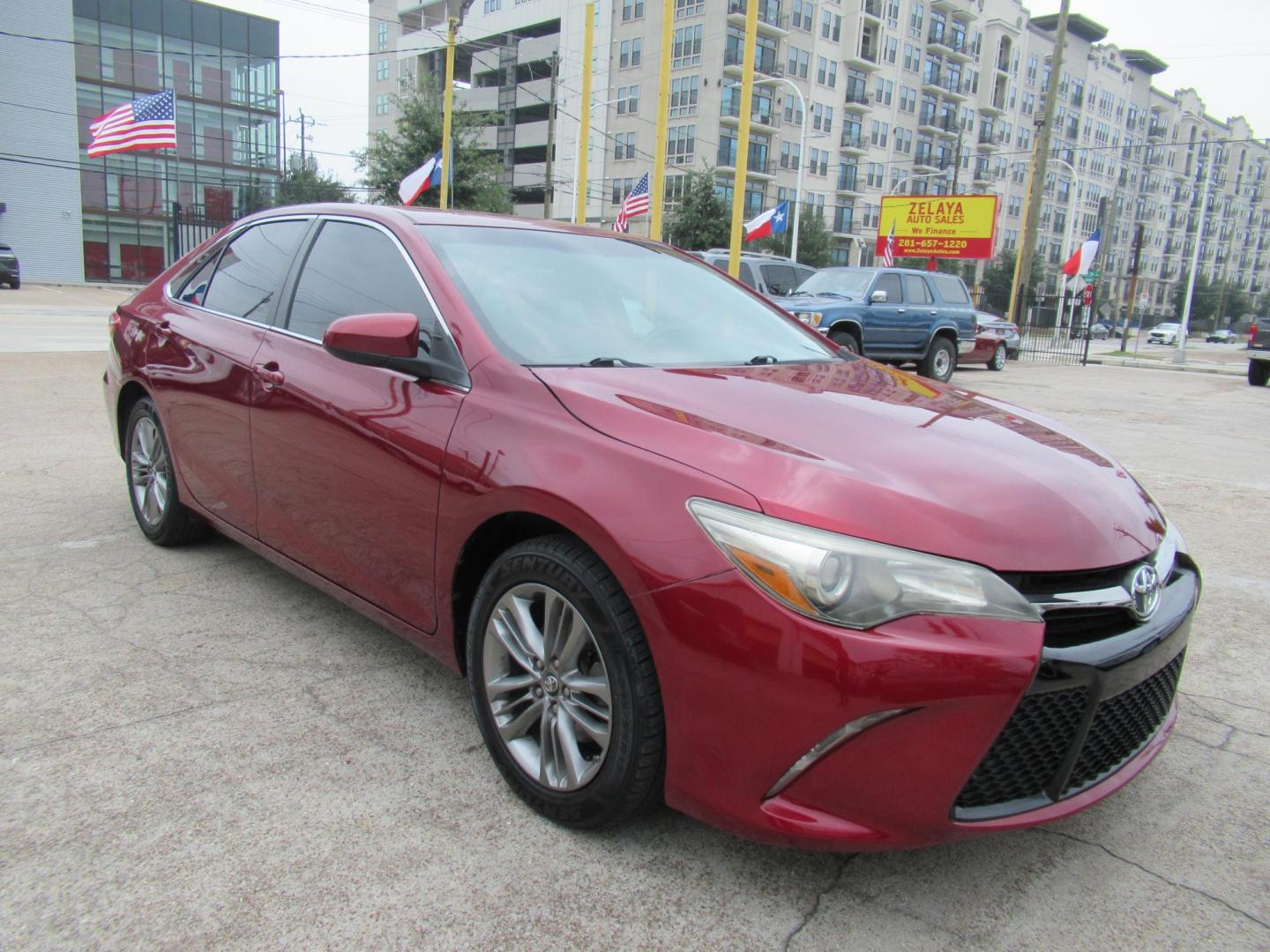 2017 Red /Black Toyota Camry SE (4T1BF1FK1HU) with an 2.5L L4 DOHC 16V engine, 6A transmission, located at 1511 North Shepherd Dr., Houston, TX, 77008, (281) 657-1221, 29.798361, -95.412560 - 2017 Toyota Camry SE 155,815 mi VIN: 4T1BF1FK1HU814132 Vehicle Details Sedan 4 DR 2.5L I4 F DOHC 16V Gasoline Front wheel drive - Photo#20