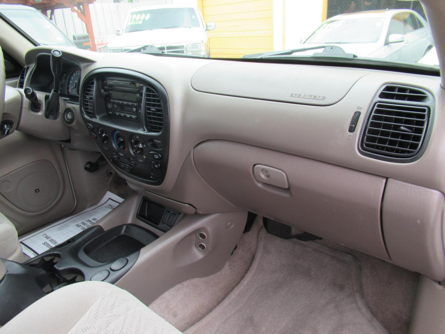 2005 White /Tan Toyota Tundra Limited Double Cab 4WD (5TBDT48125S) with an 4.7L V8 DOHC 32V engine, 5-Speed Automatic Overdrive transmission, located at 1511 North Shepherd Dr., Houston, TX, 77008, (281) 657-1221, 29.798361, -95.412560 - 2005 Toyota Tundra Limited 130,737 mi VIN: 5TBDT48125S483324 Vehicle Details 4 Door Extended Cab Pickup 4.7L V8 F DOHC 32V Gasoline Rear wheel drive w/ 4X4 - Photo#10