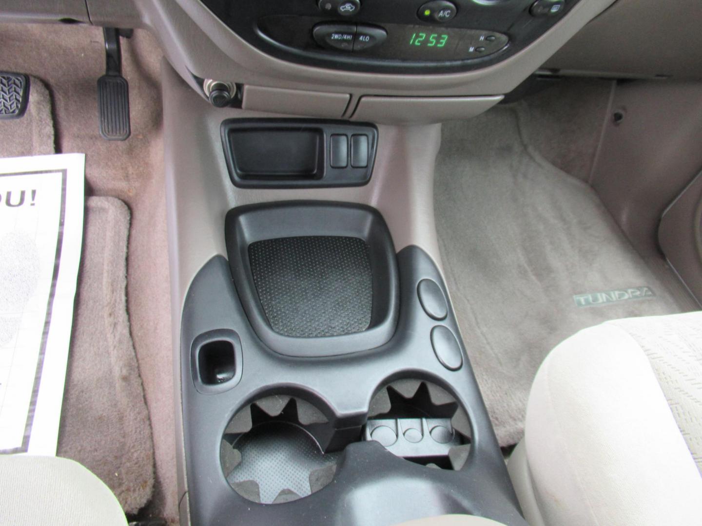2005 White /Tan Toyota Tundra Limited Double Cab 4WD (5TBDT48125S) with an 4.7L V8 DOHC 32V engine, 5-Speed Automatic Overdrive transmission, located at 1511 North Shepherd Dr., Houston, TX, 77008, (281) 657-1221, 29.798361, -95.412560 - 2005 Toyota Tundra Limited 130,737 mi VIN: 5TBDT48125S483324 Vehicle Details 4 Door Extended Cab Pickup 4.7L V8 F DOHC 32V Gasoline Rear wheel drive w/ 4X4 - Photo#16