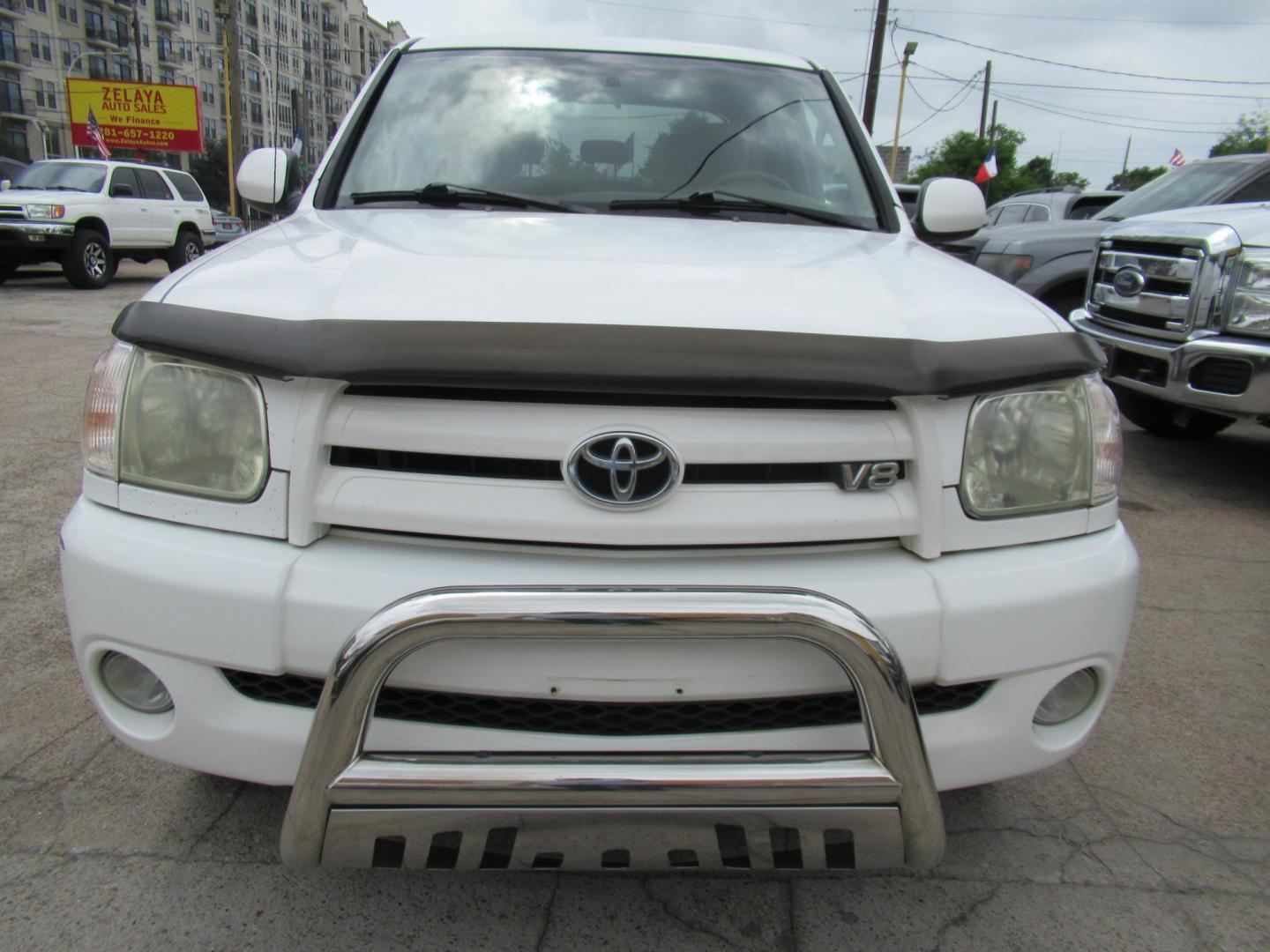 2005 White /Tan Toyota Tundra Limited Double Cab 4WD (5TBDT48125S) with an 4.7L V8 DOHC 32V engine, 5-Speed Automatic Overdrive transmission, located at 1511 North Shepherd Dr., Houston, TX, 77008, (281) 657-1221, 29.798361, -95.412560 - 2005 Toyota Tundra Limited 130,737 mi VIN: 5TBDT48125S483324 Vehicle Details 4 Door Extended Cab Pickup 4.7L V8 F DOHC 32V Gasoline Rear wheel drive w/ 4X4 - Photo#24