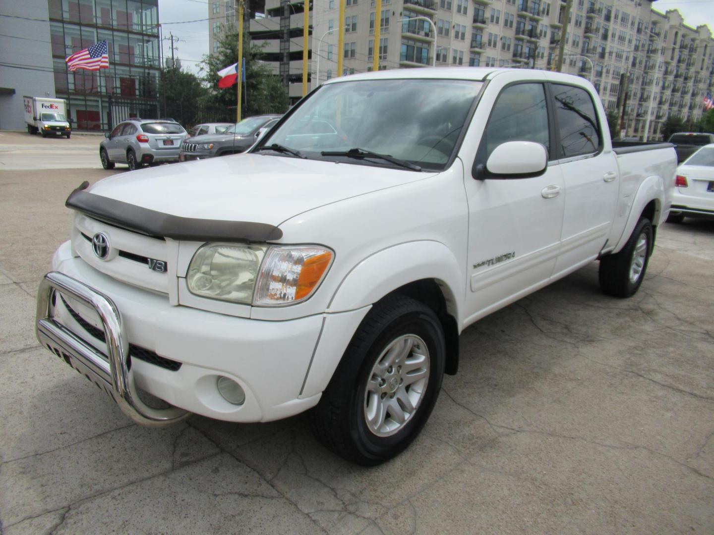 2005 White /Tan Toyota Tundra Limited Double Cab 4WD (5TBDT48125S) with an 4.7L V8 DOHC 32V engine, 5-Speed Automatic Overdrive transmission, located at 1511 North Shepherd Dr., Houston, TX, 77008, (281) 657-1221, 29.798361, -95.412560 - 2005 Toyota Tundra Limited 130,737 mi VIN: 5TBDT48125S483324 Vehicle Details 4 Door Extended Cab Pickup 4.7L V8 F DOHC 32V Gasoline Rear wheel drive w/ 4X4 - Photo#23
