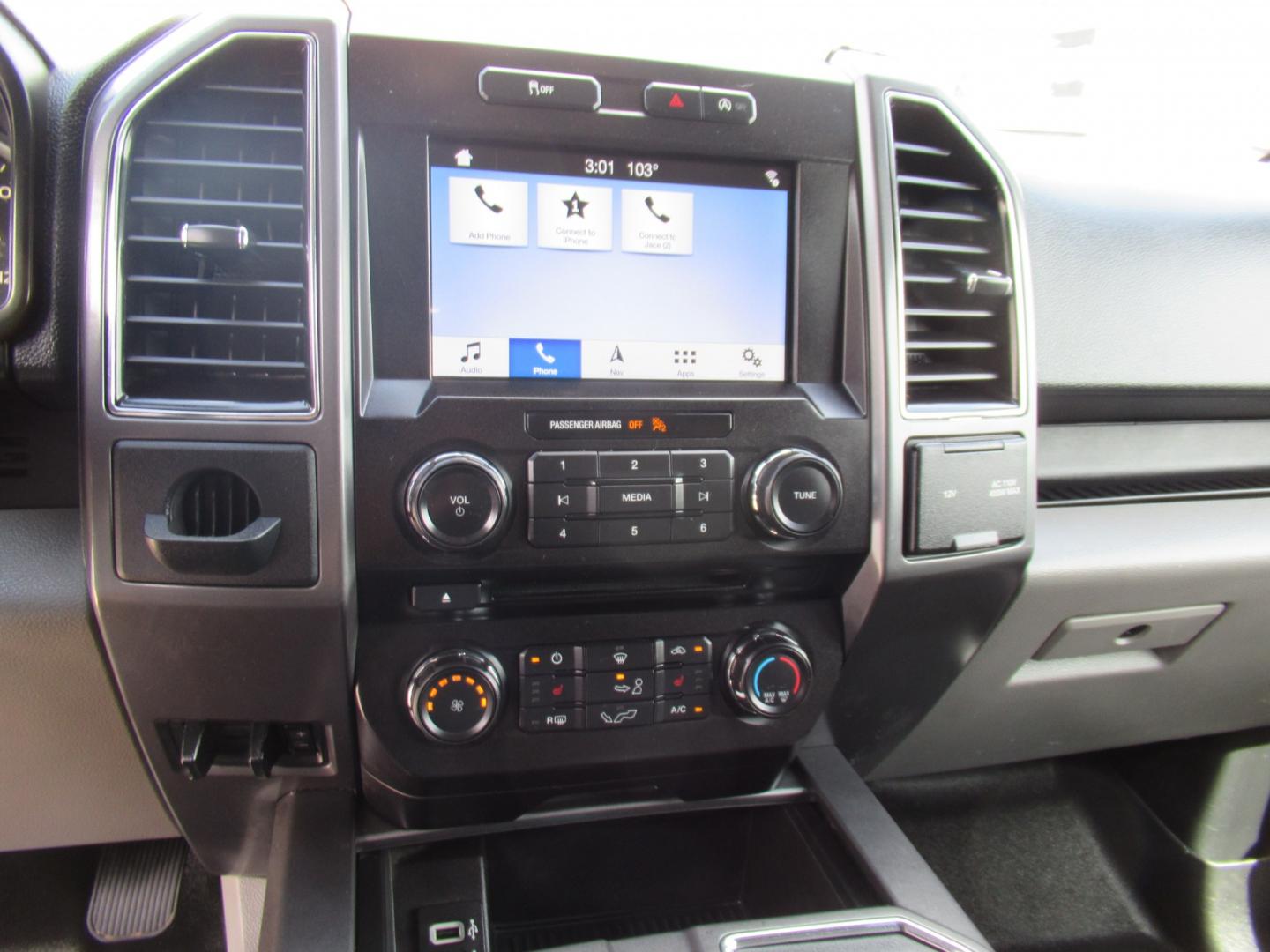 2018 Black /Gray Ford F-150 XLT SuperCrew 5.5-ft. Bed 2WD (1FTEW1CG1JK) with an 3.5L V6 TURBO engine, 6A transmission, located at 1511 North Shepherd Dr., Houston, TX, 77008, (281) 657-1221, 29.798361, -95.412560 - 2018 Ford F-150 XLT 129,418 mi VIN: 1FTEW1CG1JKF55757 Vehicle Details Crew Pickup 3.5L V6 F DOHC 24VGasoline Rear wheel drive- Photo#7