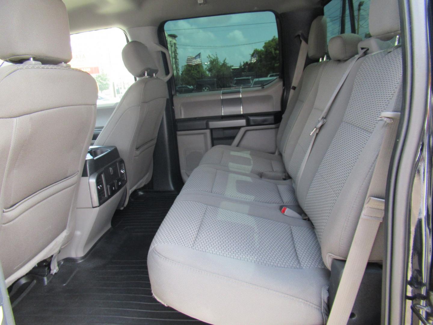 2018 Black /Gray Ford F-150 XLT SuperCrew 5.5-ft. Bed 2WD (1FTEW1CG1JK) with an 3.5L V6 TURBO engine, 6A transmission, located at 1511 North Shepherd Dr., Houston, TX, 77008, (281) 657-1221, 29.798361, -95.412560 - 2018 Ford F-150 XLT 129,418 mi VIN: 1FTEW1CG1JKF55757 Vehicle Details Crew Pickup 3.5L V6 F DOHC 24VGasoline Rear wheel drive- Photo#10