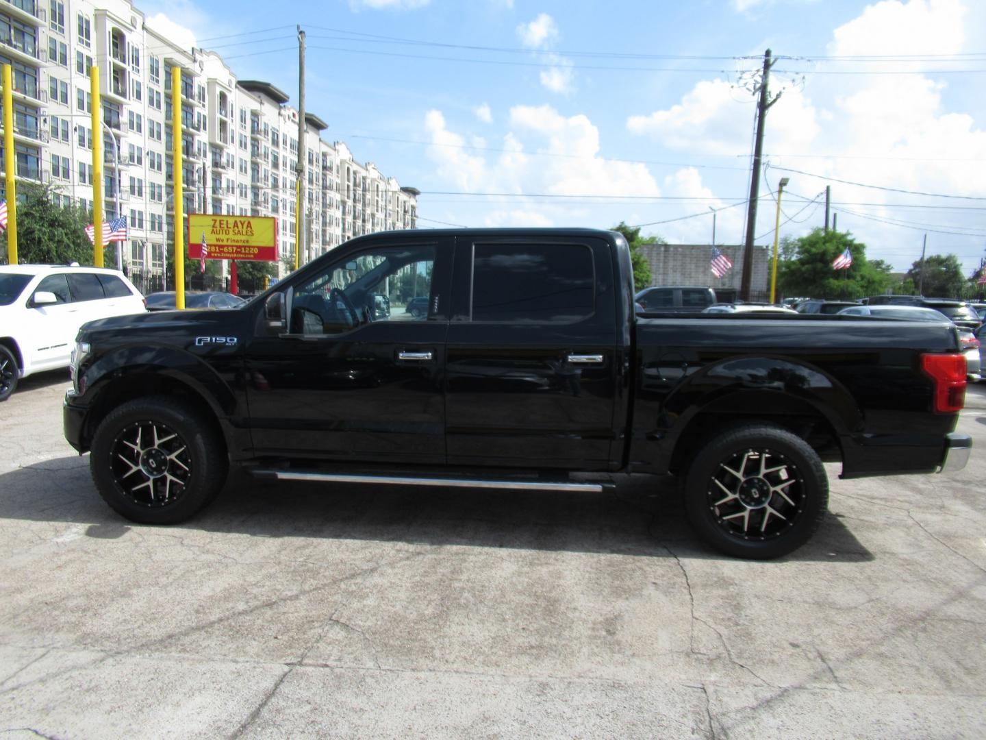 2018 Black /Gray Ford F-150 XLT SuperCrew 5.5-ft. Bed 2WD (1FTEW1CG1JK) with an 3.5L V6 TURBO engine, 6A transmission, located at 1511 North Shepherd Dr., Houston, TX, 77008, (281) 657-1221, 29.798361, -95.412560 - 2018 Ford F-150 XLT 129,418 mi VIN: 1FTEW1CG1JKF55757 Vehicle Details Crew Pickup 3.5L V6 F DOHC 24VGasoline Rear wheel drive- Photo#29