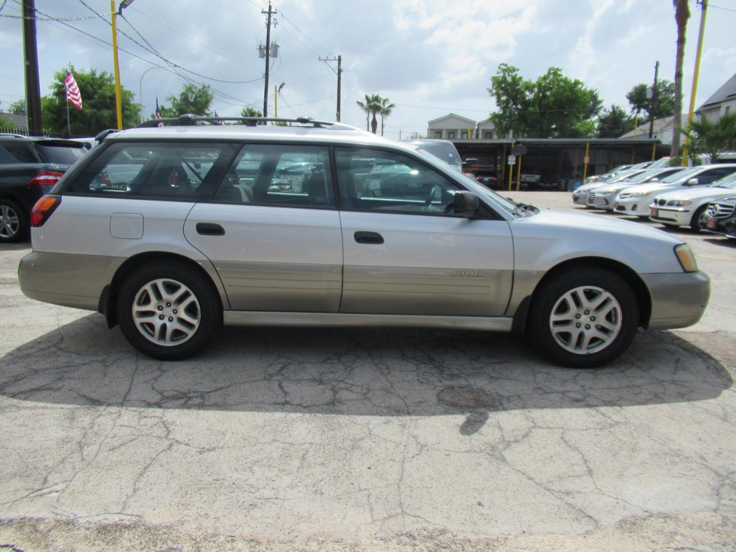 2003 Gold /Gray Subaru Outback Wagon w/ All-weather Package (4S3BH675537) with an 2.5L H4 SOHC 16V engine, 4A OD transmission, located at 1511 North Shepherd Dr., Houston, TX, 77008, (281) 657-1221, 29.798361, -95.412560 - 2003 Subaru Outback VIN: 4S3BH675537617296 Vehicle Details Wagon 4 DR 2.5L H4 F SOHC 16VGasoline All wheel drive- Photo#20