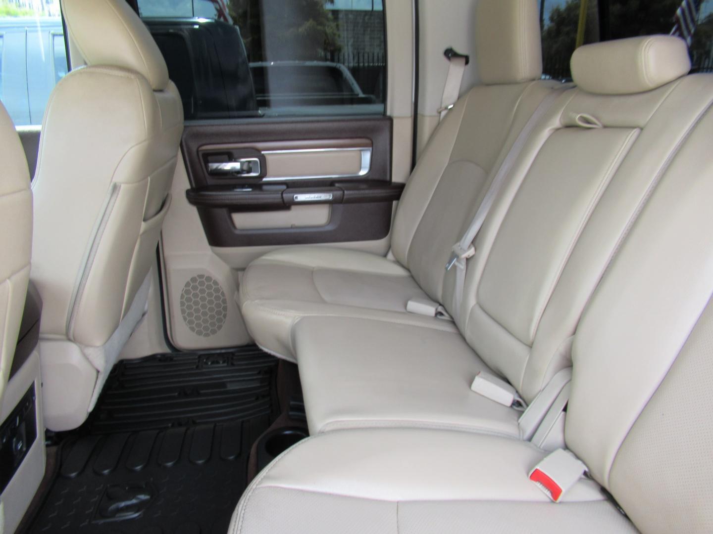 2015 White /Brown RAM 1500 Laramie Crew Cab SWB 4WD (1C6RR7NT9FS) with an 5.7L V8 OHV 16V engine, 6-Speed Automatic transmission, located at 1511 North Shepherd Dr., Houston, TX, 77008, (281) 657-1221, 29.798361, -95.412560 - 2015 Ram 1500 Laramie 145,729 miles VIN: 1C6RR7NT9FS513258 Vehicle Details Crew Pickup 5.7L V8 F OHV 16V Gasoline Rear wheel drive w/ 4X4- Photo#11