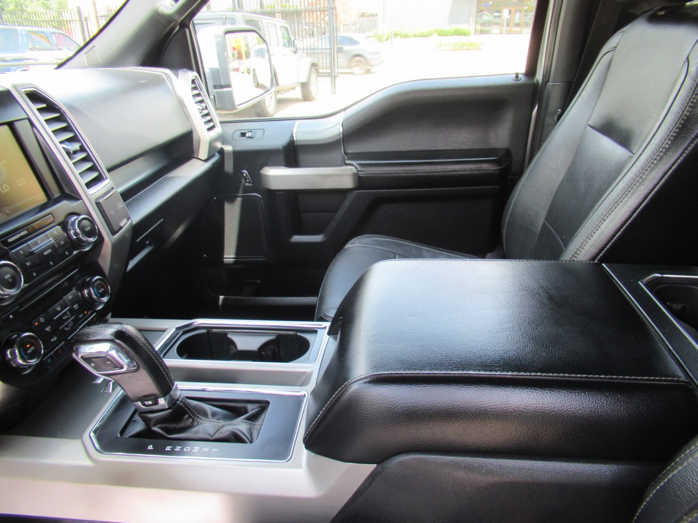 2015 Silver /Black Ford F-150 XLT SuperCrew 6.5-ft. Bed 4WD (1FTEW1EF0FF) with an 5.0L V8 engine, 6-Speed Automatic transmission, located at 1511 North Shepherd Dr., Houston, TX, 77008, (281) 657-1221, 29.798361, -95.412560 - 2015 Ford F-150 Lariat 130,833 miles VIN: 1FTEW1EF0FFA96810 Vehicle Details Crew Pickup 5.0L V8 F DOHC 32V Gasoline Rear wheel drive w/ 4X4- Photo#2