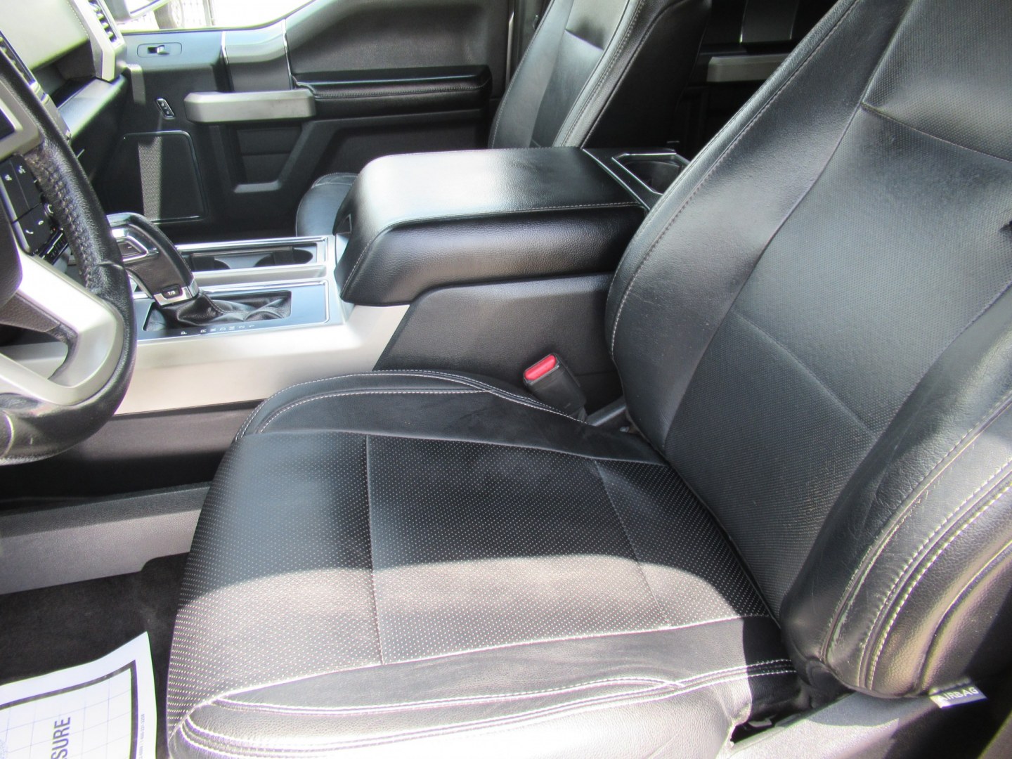 2015 Silver /Black Ford F-150 XLT SuperCrew 6.5-ft. Bed 4WD (1FTEW1EF0FF) with an 5.0L V8 engine, 6-Speed Automatic transmission, located at 1511 North Shepherd Dr., Houston, TX, 77008, (281) 657-1221, 29.798361, -95.412560 - 2015 Ford F-150 Lariat 130,833 miles VIN: 1FTEW1EF0FFA96810 Vehicle Details Crew Pickup 5.0L V8 F DOHC 32V Gasoline Rear wheel drive w/ 4X4- Photo#1