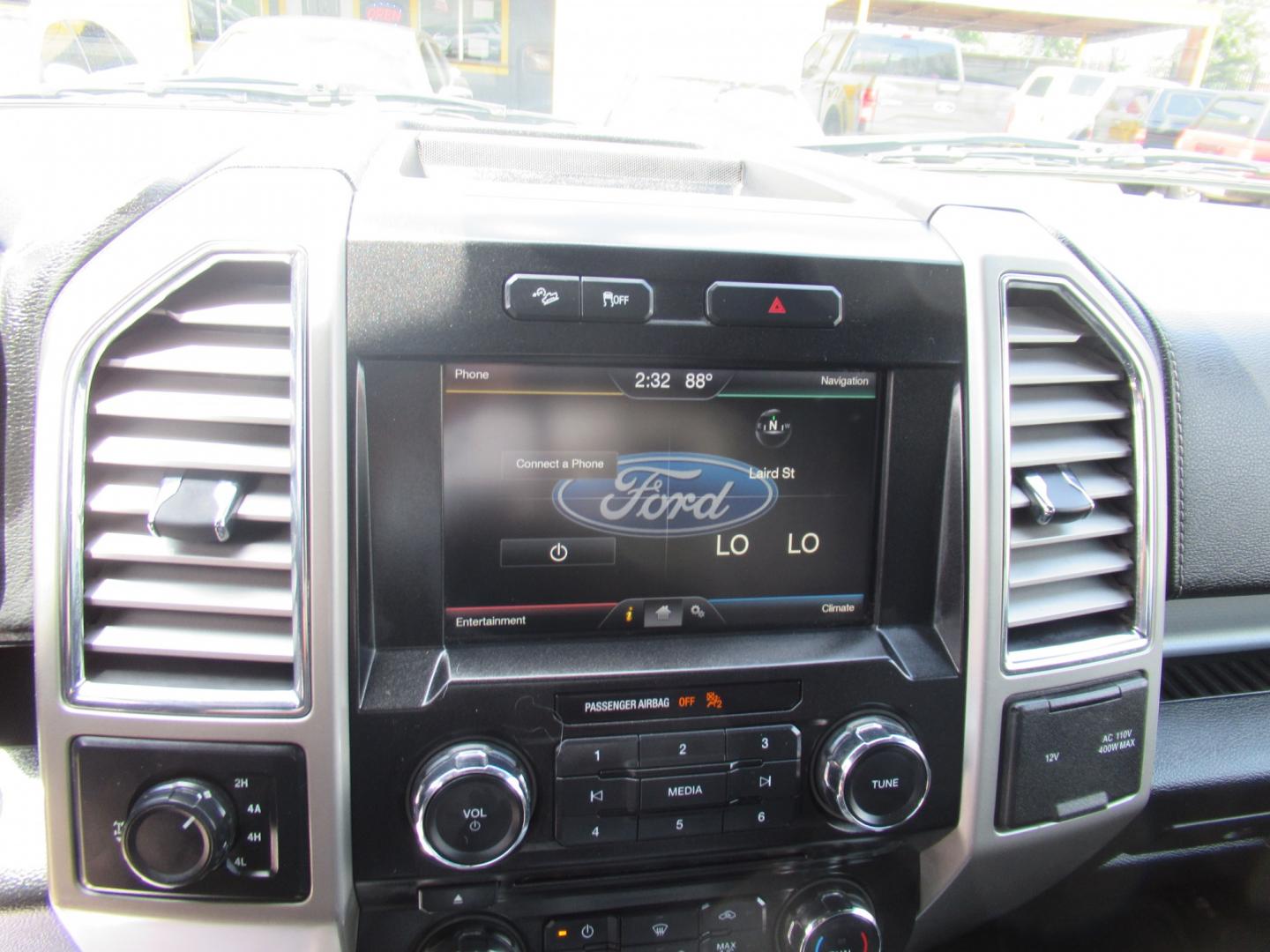 2015 Silver /Black Ford F-150 XLT SuperCrew 6.5-ft. Bed 4WD (1FTEW1EF0FF) with an 5.0L V8 engine, 6-Speed Automatic transmission, located at 1511 North Shepherd Dr., Houston, TX, 77008, (281) 657-1221, 29.798361, -95.412560 - 2015 Ford F-150 Lariat 130,833 miles VIN: 1FTEW1EF0FFA96810 Vehicle Details Crew Pickup 5.0L V8 F DOHC 32V Gasoline Rear wheel drive w/ 4X4- Photo#5