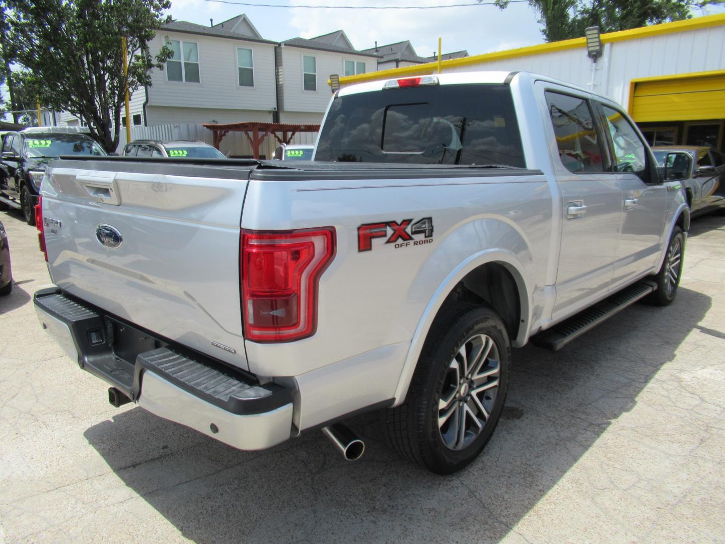 2015 Silver /Black Ford F-150 XLT SuperCrew 6.5-ft. Bed 4WD (1FTEW1EF0FF) with an 5.0L V8 engine, 6-Speed Automatic transmission, located at 1511 North Shepherd Dr., Houston, TX, 77008, (281) 657-1221, 29.798361, -95.412560 - 2015 Ford F-150 Lariat 130,833 miles VIN: 1FTEW1EF0FFA96810 Vehicle Details Crew Pickup 5.0L V8 F DOHC 32V Gasoline Rear wheel drive w/ 4X4- Photo#26