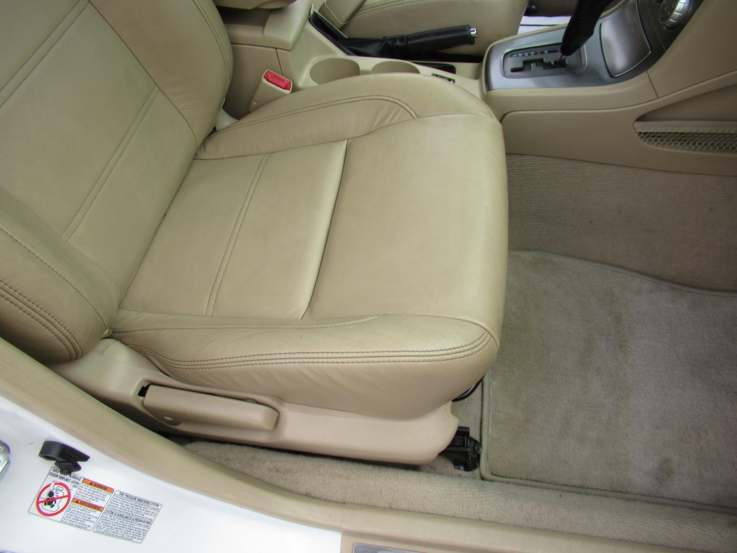 2008 White /TAN Subaru Forester 2.5XT Limited (JF1SG696X8H) with an 2.5L H4 DOHC 16V TURBO engine, 4A transmission, located at 1511 North Shepherd Dr., Houston, TX, 77008, (281) 657-1221, 29.798361, -95.412560 - 2008 Subaru Forester 2.5 XT Limited 189,484 miles VIN: JF1SG696X8H707687 Vehicle Details 4 Door Wagon/Sport Utility 2.5L H4 F DOHC 16V Gasoline All wheel drive- Photo#19