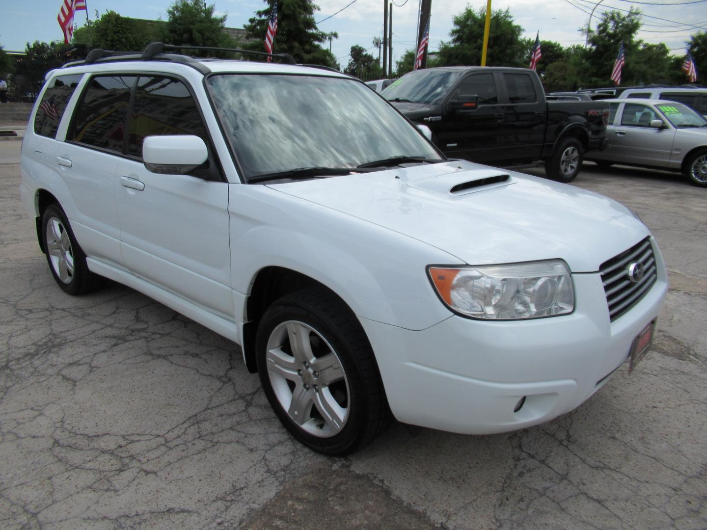 2008 White /TAN Subaru Forester 2.5XT Limited (JF1SG696X8H) with an 2.5L H4 DOHC 16V TURBO engine, 4A transmission, located at 1511 North Shepherd Dr., Houston, TX, 77008, (281) 657-1221, 29.798361, -95.412560 - 2008 Subaru Forester 2.5 XT Limited 189,484 miles VIN: JF1SG696X8H707687 Vehicle Details 4 Door Wagon/Sport Utility 2.5L H4 F DOHC 16V Gasoline All wheel drive- Photo#27