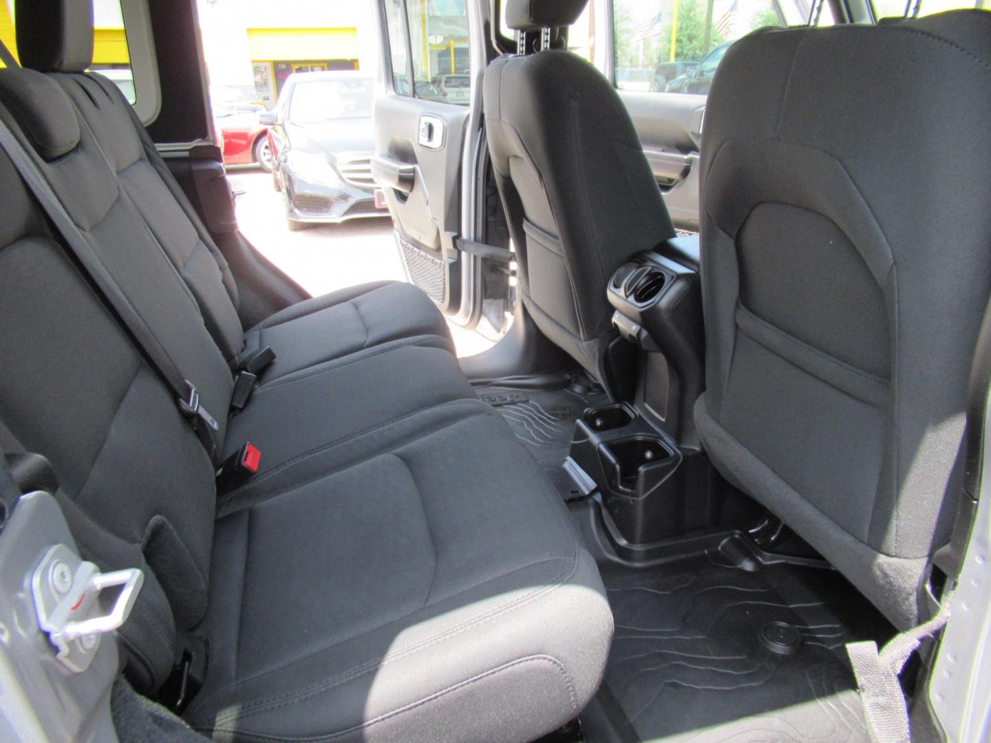 2020 Gray /Black Jeep Wrangler Unlimited Sport (1C4HJXDN7LW) with an 2.0L L4 DOHC 16V TURBO engine, 6A transmission, located at 1511 North Shepherd Dr., Houston, TX, 77008, (281) 657-1221, 29.798361, -95.412560 - 2020 Jeep Wrangler Unlimited Sport S 122,106 miles VIN: 1C4HJXDN7LW282475 Vehicle Details 4 Door Wagon/Sport Utility 2.0L I4 F DOHC 16V Gasoline Rear wheel drive w/ 4X4- Photo#14
