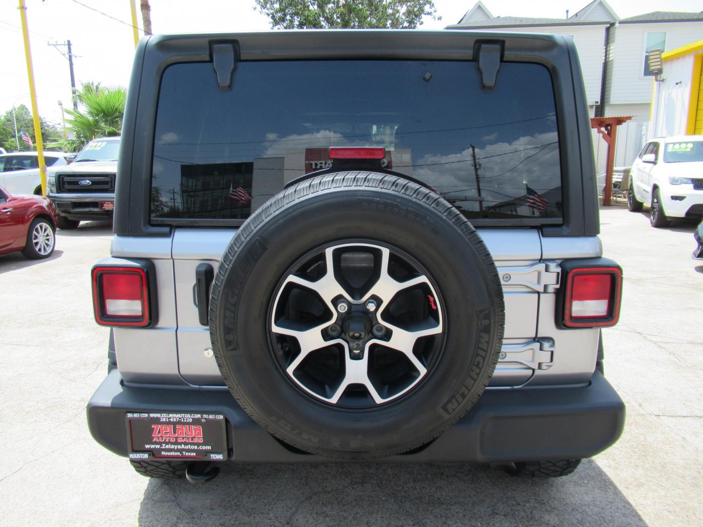 2020 Gray /Black Jeep Wrangler Unlimited Sport (1C4HJXDN7LW) with an 2.0L L4 DOHC 16V TURBO engine, 6A transmission, located at 1511 North Shepherd Dr., Houston, TX, 77008, (281) 657-1221, 29.798361, -95.412560 - 2020 Jeep Wrangler Unlimited Sport S 122,106 miles VIN: 1C4HJXDN7LW282475 Vehicle Details 4 Door Wagon/Sport Utility 2.0L I4 F DOHC 16V Gasoline Rear wheel drive w/ 4X4- Photo#25