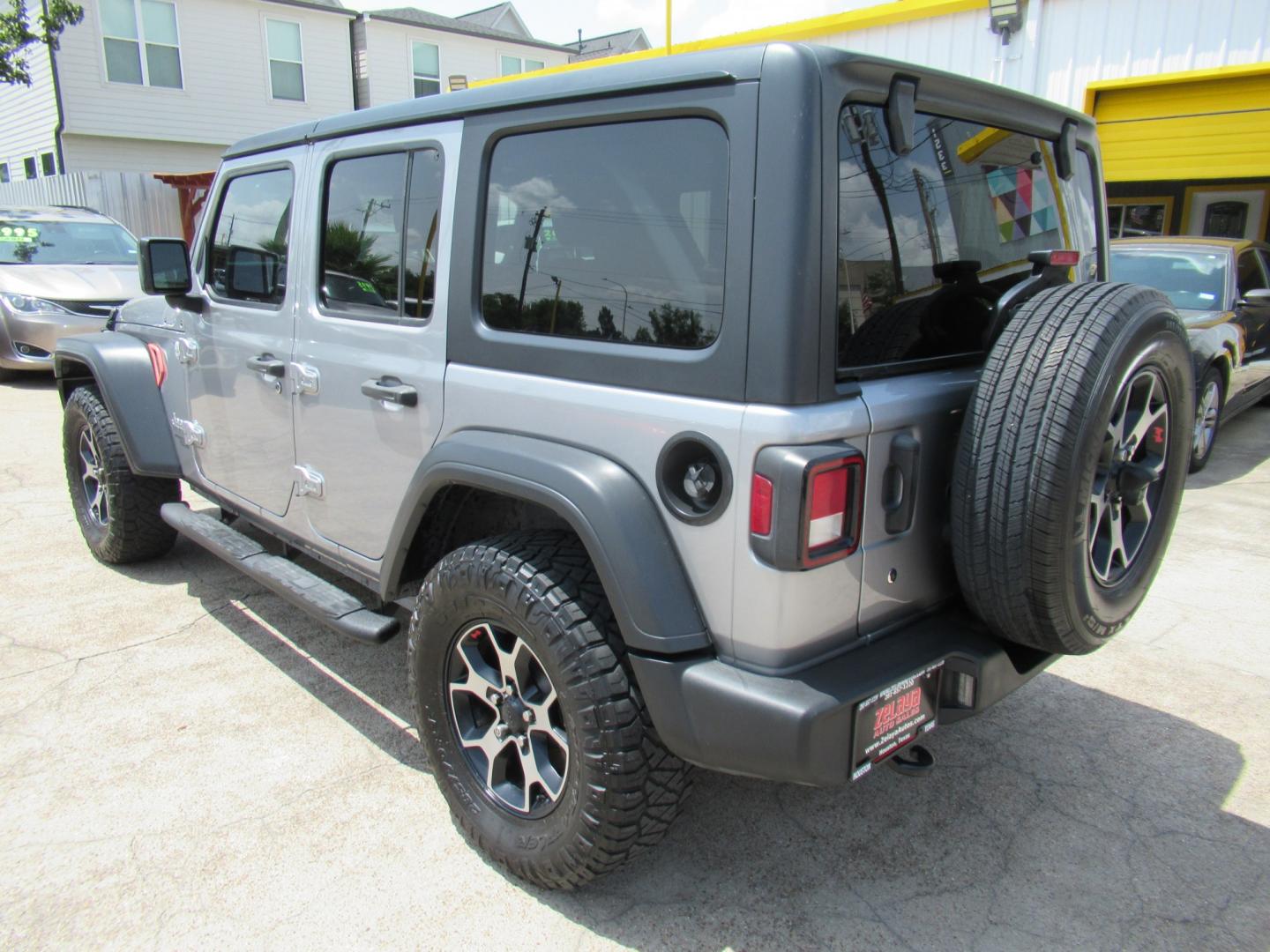2020 Gray /Black Jeep Wrangler Unlimited Sport (1C4HJXDN7LW) with an 2.0L L4 DOHC 16V TURBO engine, 6A transmission, located at 1511 North Shepherd Dr., Houston, TX, 77008, (281) 657-1221, 29.798361, -95.412560 - 2020 Jeep Wrangler Unlimited Sport S 122,106 miles VIN: 1C4HJXDN7LW282475 Vehicle Details 4 Door Wagon/Sport Utility 2.0L I4 F DOHC 16V Gasoline Rear wheel drive w/ 4X4- Photo#26
