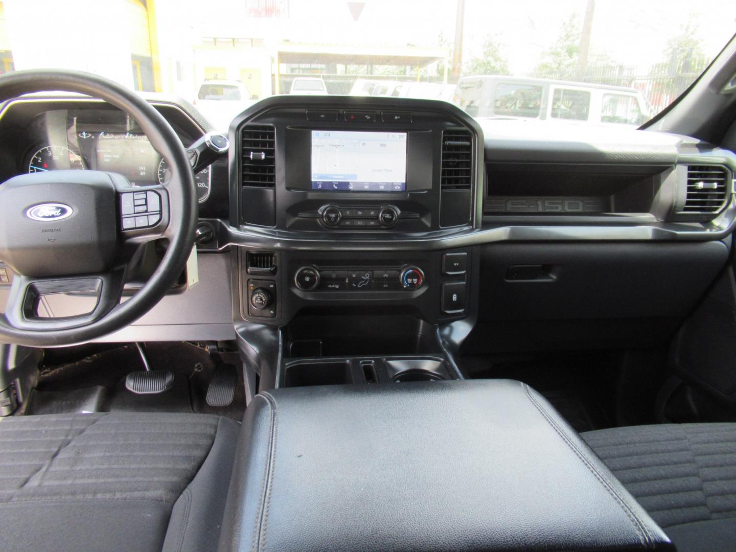 2022 Black /Black Ford F-150 XLT SuperCrew 6.5-ft. Bed 4WD (1FTEW1EP9NF) with an 2.7L V6 DOHC 24V engine, 6A transmission, located at 1511 North Shepherd Dr., Houston, TX, 77008, (281) 657-1221, 29.798361, -95.412560 - 2022 Ford F-150 XL 143,249 miles VIN: 1FTEW1EP9NFA10613 Vehicle Details Crew Pickup 2.7L V6 F DOHC 24V Gasoline Rear wheel drive w/ 4X4- Photo#10