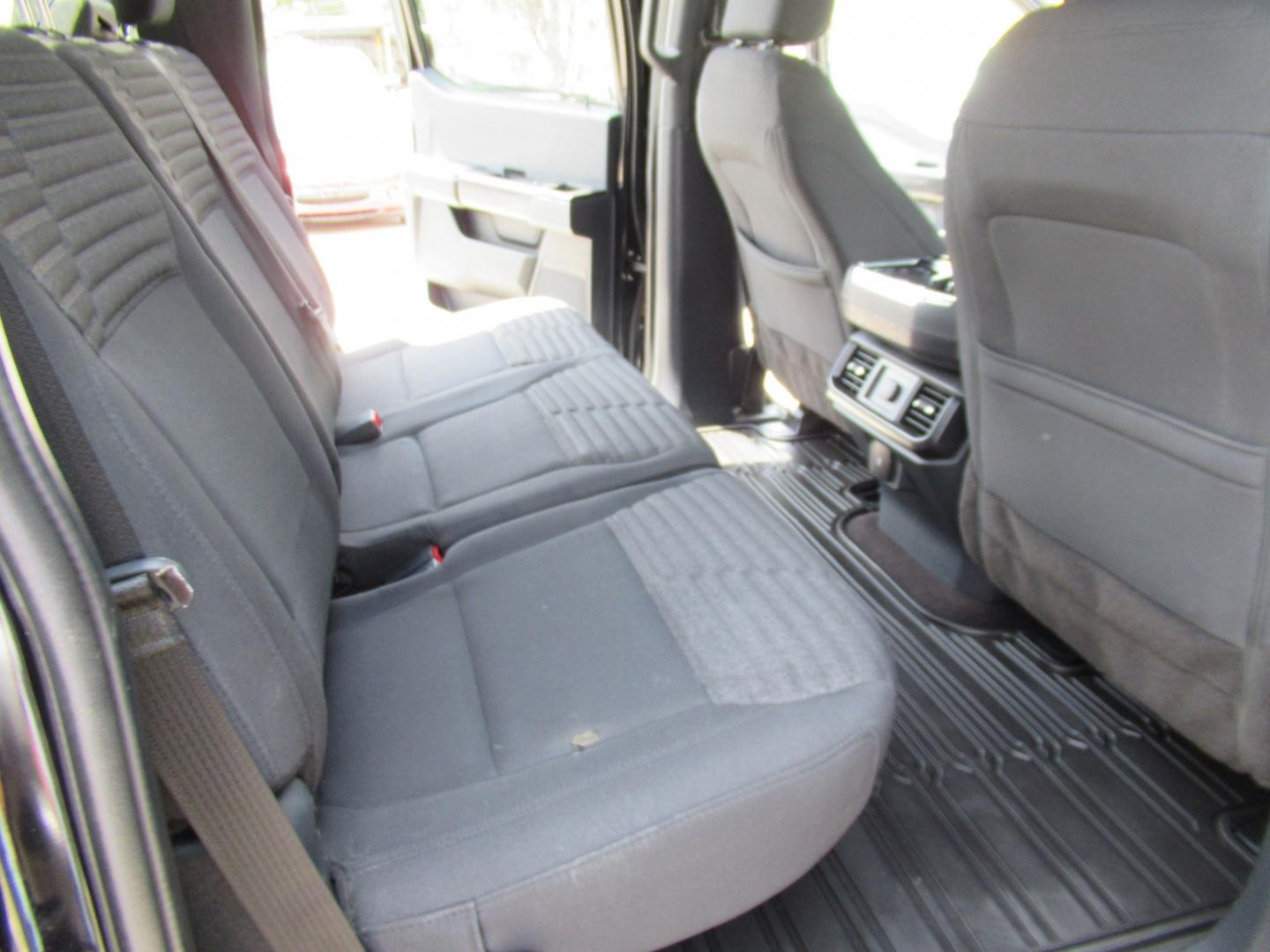 2022 Black /Black Ford F-150 XLT SuperCrew 6.5-ft. Bed 4WD (1FTEW1EP9NF) with an 2.7L V6 DOHC 24V engine, 6A transmission, located at 1511 North Shepherd Dr., Houston, TX, 77008, (281) 657-1221, 29.798361, -95.412560 - 2022 Ford F-150 XL 143,249 miles VIN: 1FTEW1EP9NFA10613 Vehicle Details Crew Pickup 2.7L V6 F DOHC 24V Gasoline Rear wheel drive w/ 4X4- Photo#13