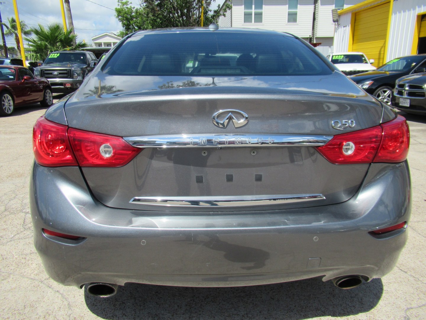 2015 Gray /Black Infiniti Q50 Premium (JN1BV7AP1FM) with an 3.7L V6 DOHC 24V HYBRID engine, 7A transmission, located at 1511 North Shepherd Dr., Houston, TX, 77008, (281) 657-1221, 29.798361, -95.412560 - 2015 Infiniti Q50 Premium 141,122 miles VIN: JN1BV7AP1FM346822 Vehicle Details Sedan 4 DR 3.7L V6 F DOHC 24V Gasoline Rear wheel drive- Photo#21