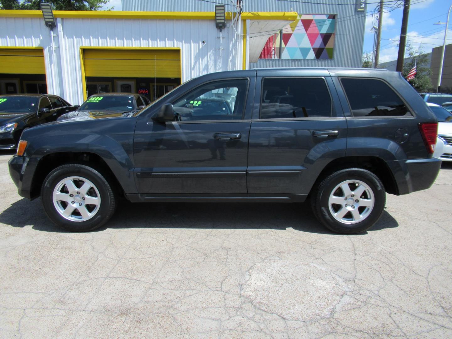 2008 BLUE /Gray Jeep Grand Cherokee Laredo 4WD (1J8GR48K38C) with an 3.7L V6 SOHC 12V engine, 5A OD transmission, located at 1511 North Shepherd Dr., Houston, TX, 77008, (281) 657-1221, 29.798361, -95.412560 - 2008 Jeep Grand Cherokee Laredo 156,835 miles VIN: 1J8GR48K38C184001 Vehicle Details 4 Door Wagon/Sport Utility 3.7L V6 F Gasoline Rear wheel drive w/ 4X4- Photo#0