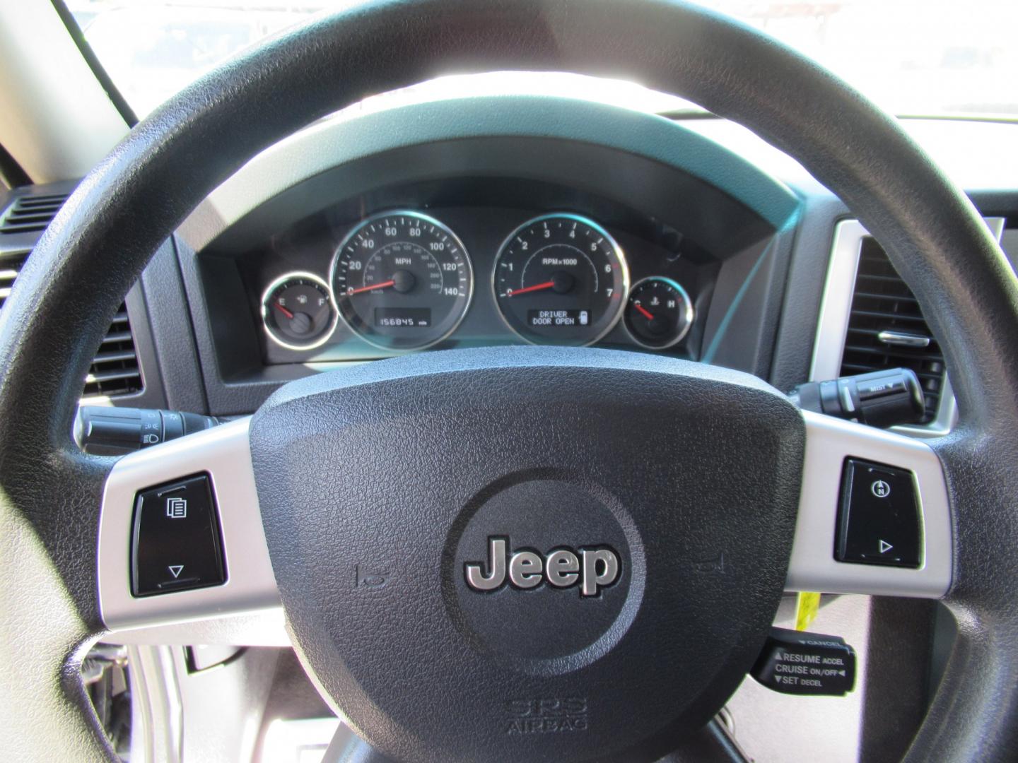 2008 BLUE /Gray Jeep Grand Cherokee Laredo 4WD (1J8GR48K38C) with an 3.7L V6 SOHC 12V engine, 5A OD transmission, located at 1511 North Shepherd Dr., Houston, TX, 77008, (281) 657-1221, 29.798361, -95.412560 - 2008 Jeep Grand Cherokee Laredo 156,835 miles VIN: 1J8GR48K38C184001 Vehicle Details 4 Door Wagon/Sport Utility 3.7L V6 F Gasoline Rear wheel drive w/ 4X4- Photo#7