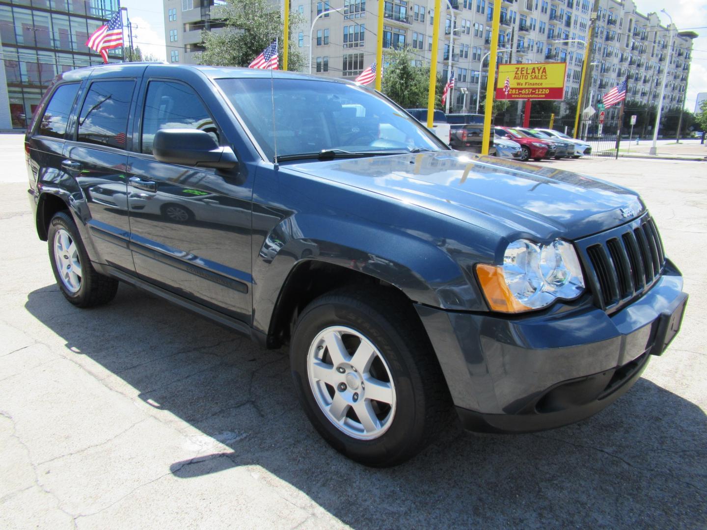 2008 BLUE /Gray Jeep Grand Cherokee Laredo 4WD (1J8GR48K38C) with an 3.7L V6 SOHC 12V engine, 5A OD transmission, located at 1511 North Shepherd Dr., Houston, TX, 77008, (281) 657-1221, 29.798361, -95.412560 - 2008 Jeep Grand Cherokee Laredo 156,835 miles VIN: 1J8GR48K38C184001 Vehicle Details 4 Door Wagon/Sport Utility 3.7L V6 F Gasoline Rear wheel drive w/ 4X4- Photo#20